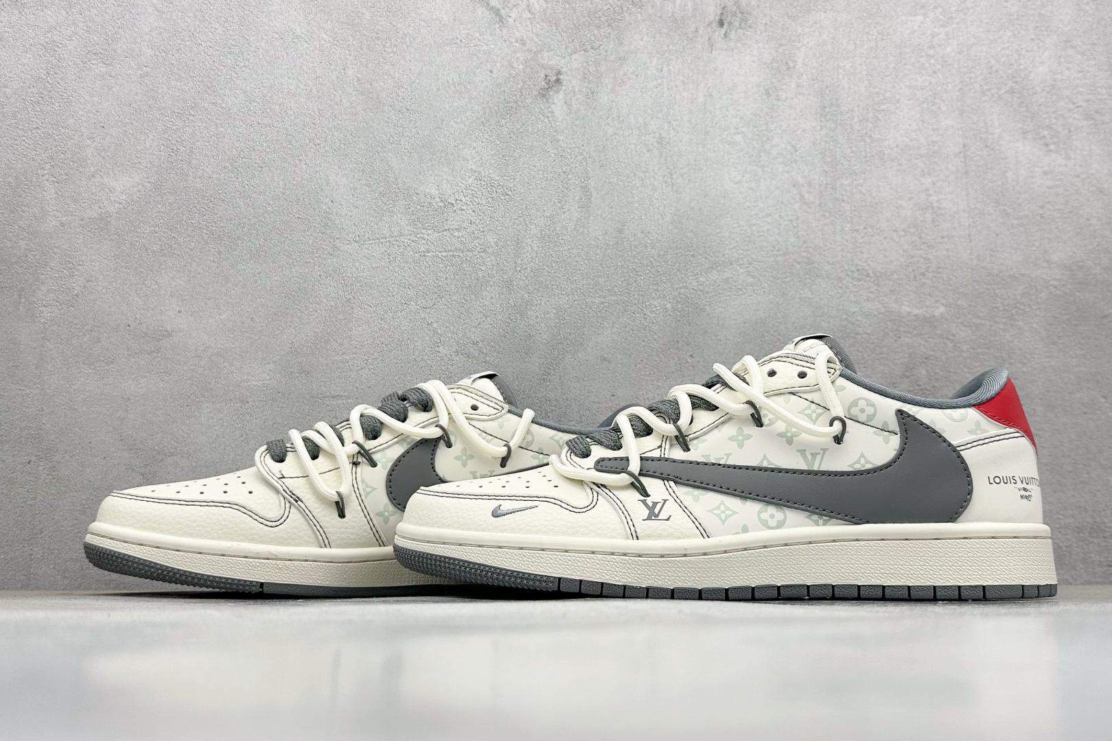 Travis Scott x Fragment Design x Air Jordan 1 Low SP AJ1 乔1 LV联名 米灰印花红标 低帮文化休闲板鞋 HT5088-605