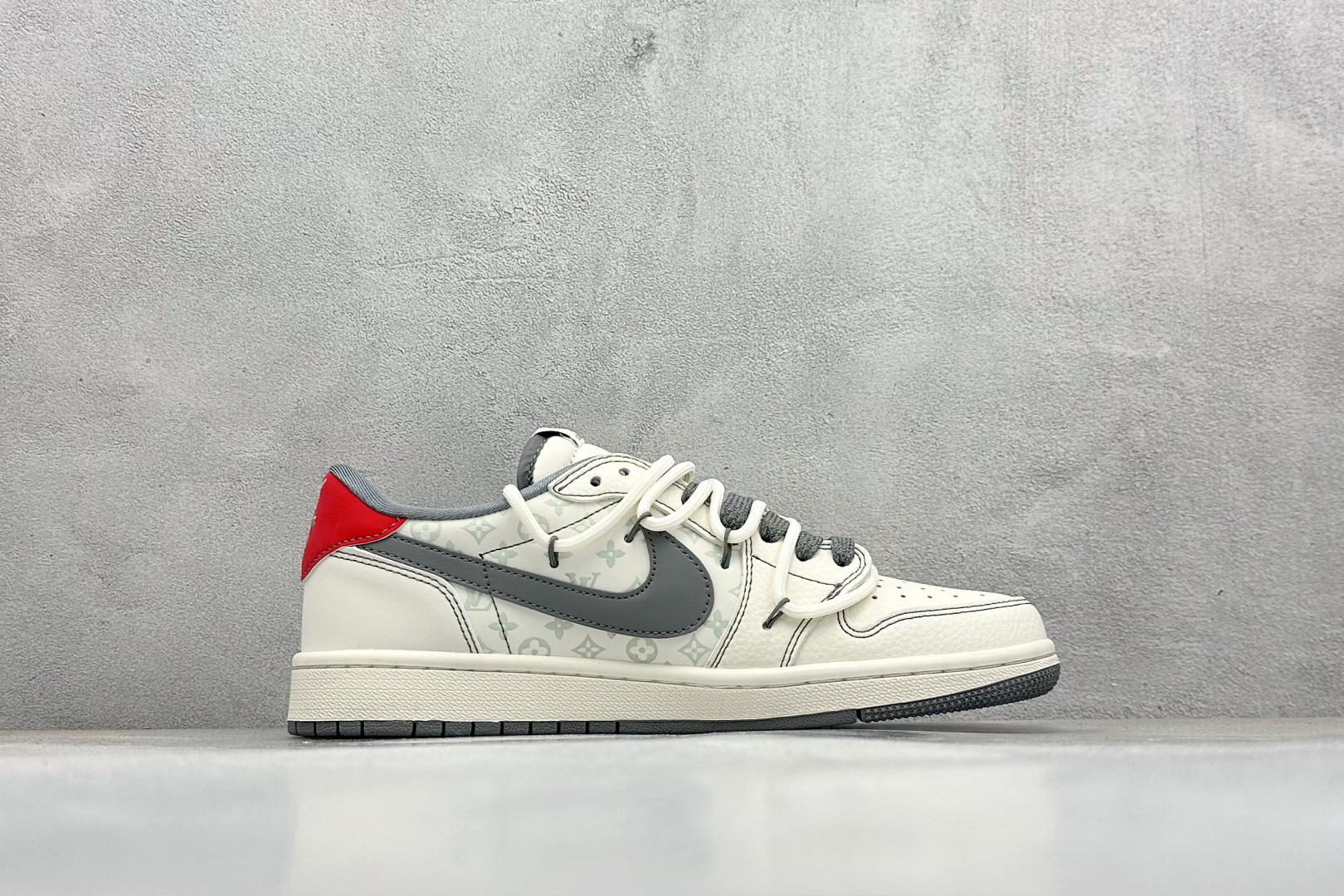 Travis Scott x Fragment Design x Air Jordan 1 Low SP AJ1 乔1 LV联名 米灰印花红标 低帮文化休闲板鞋 HT5088-605