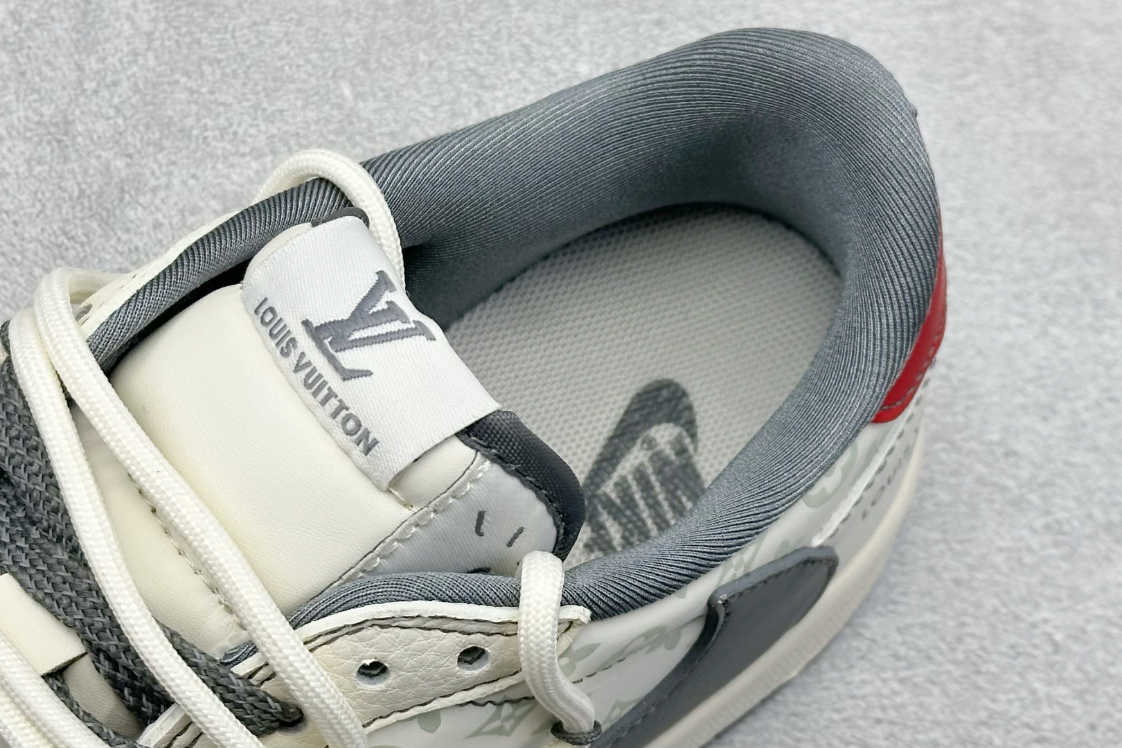 Travis Scott x Fragment Design x Air Jordan 1 Low SP AJ1 乔1 LV联名 米灰印花红标 低帮文化休闲板鞋 HT5088-605