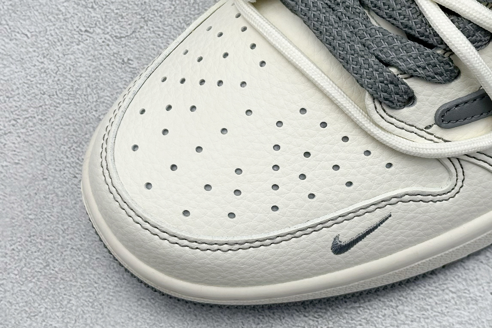 Travis Scott x Fragment Design x Air Jordan 1 Low SP AJ1 乔1 LV联名 米灰印花红标 低帮文化休闲板鞋 HT5088-605