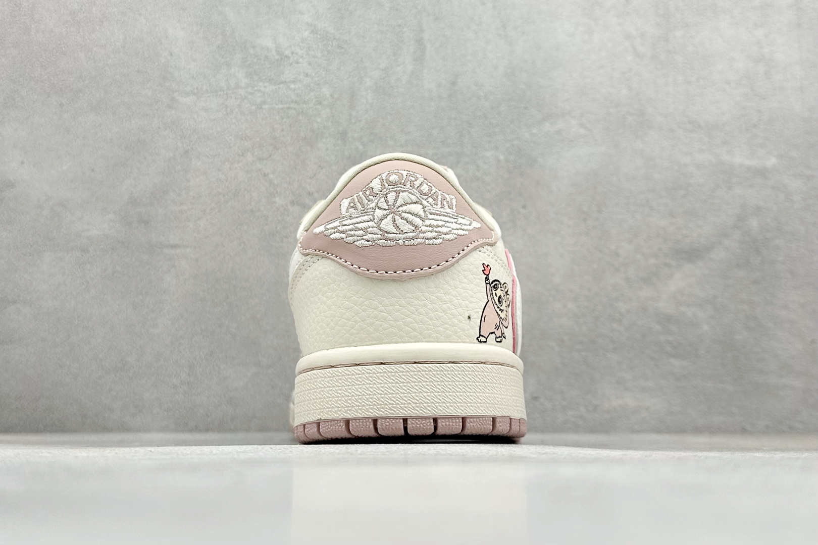 XC版Travis Scott x Fragment Design x Jordan Air Jordan 1 Low SP “粉泼墨拉布布” DZ5899-021