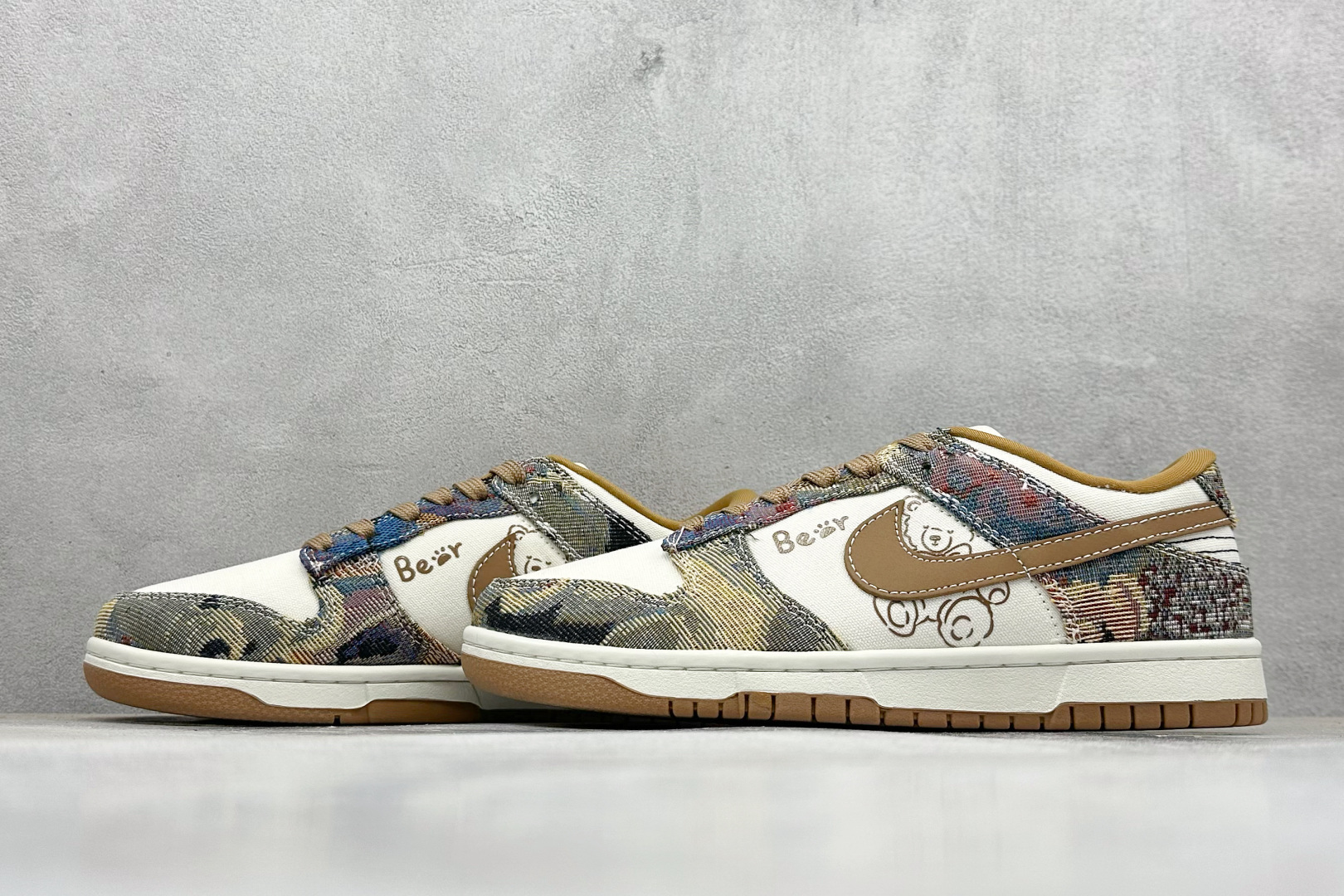 280 SC版Nike SB Dunk Low 复古织布小熊 高端定制 低帮休闲板鞋 SC0601-459