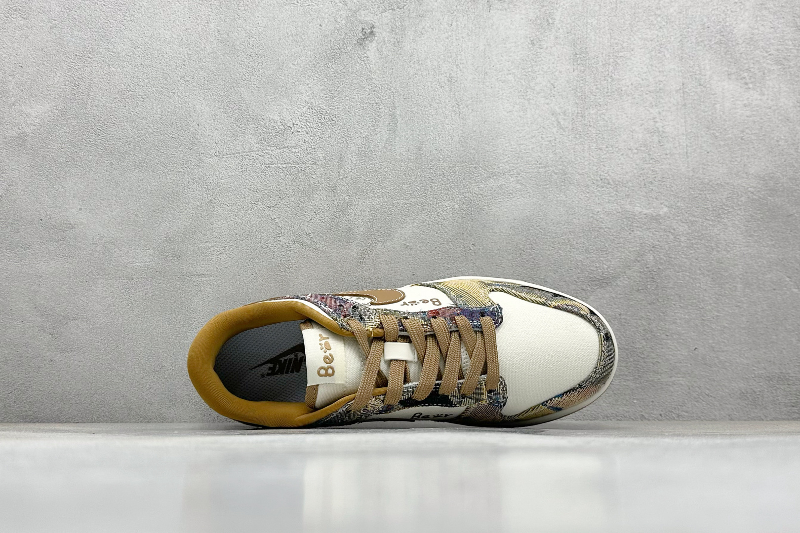 280 SC版Nike SB Dunk Low 复古织布小熊 高端定制 低帮休闲板鞋 SC0601-459