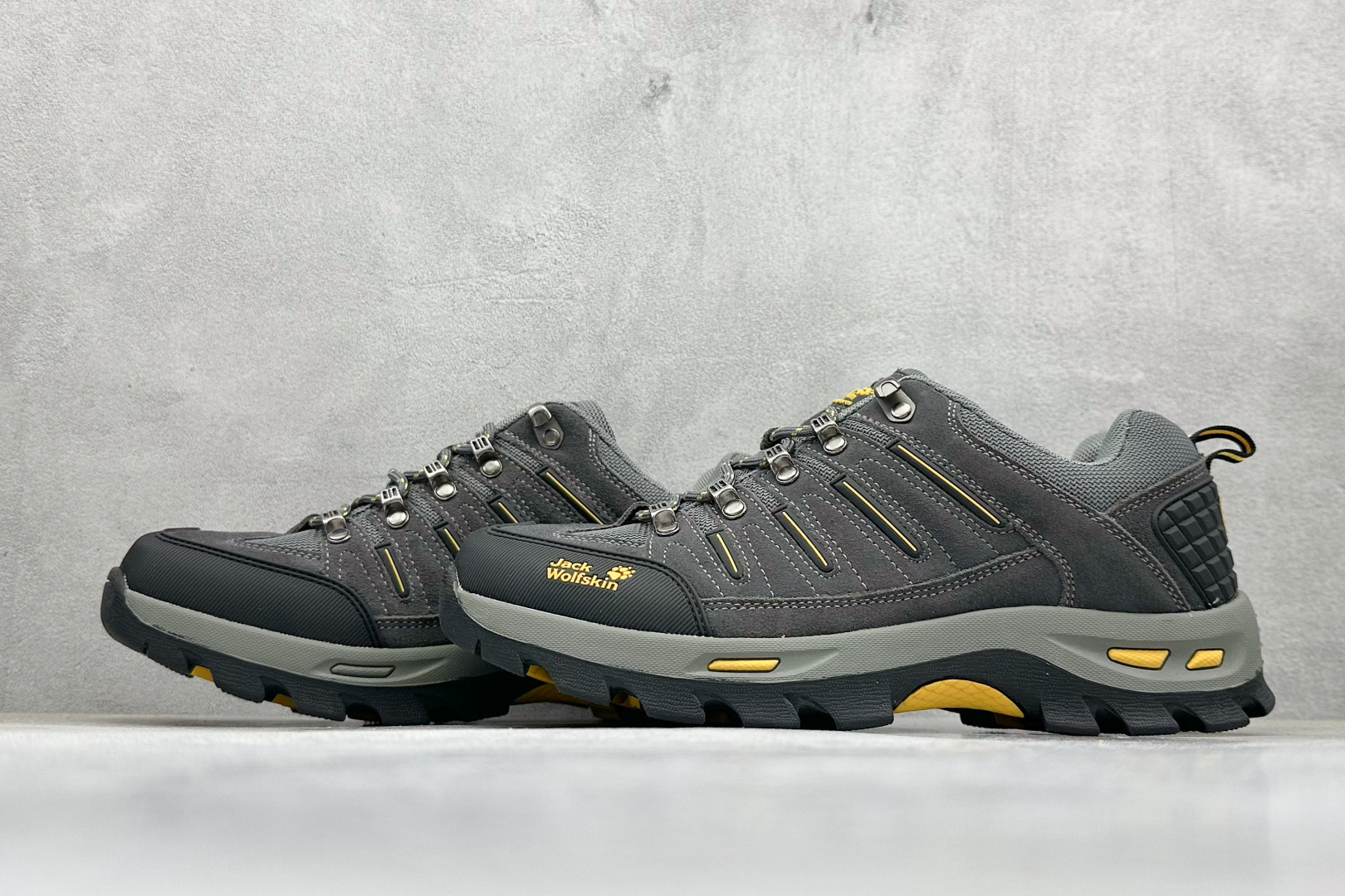 200 狼爪Jack Wolfskin户外运动休闲登山鞋越野徒步鞋 1861