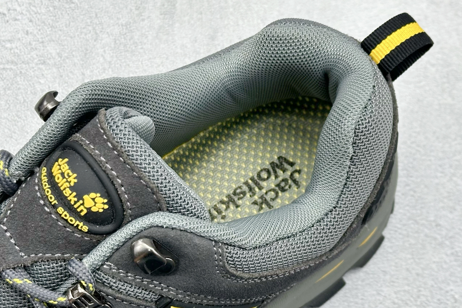 200 狼爪Jack Wolfskin户外运动休闲登山鞋越野徒步鞋 1861