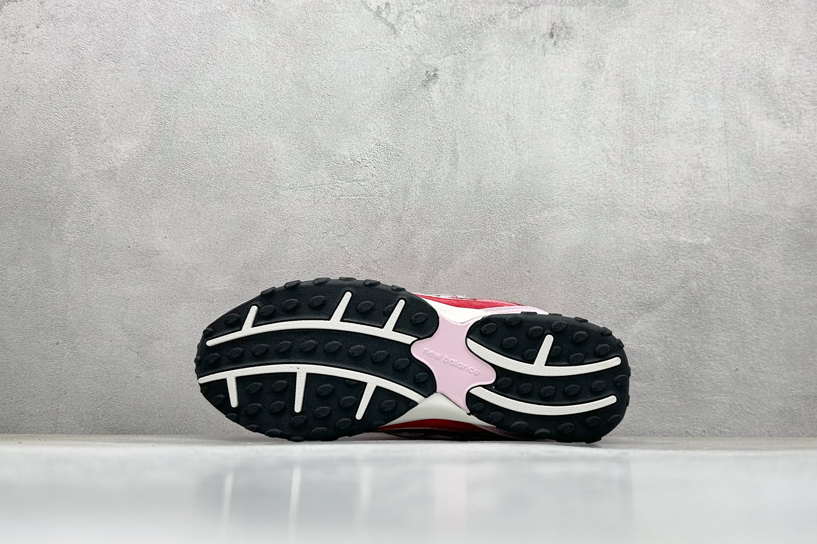 220 New Balance 204L 薄底鞋 薄底皮质鞋带德训miu系 减震耐磨包裹性支撑轻便 低帮 生活休闲鞋 U204LKTH-Chinese UA Cheap High Quatity Brand Clothes Bags handbags Sneakers wholesale wholesaler seller from China Factory suppliers Fashion Clothing Shoes best Quality Beautiful Price 220 New Balance 204L 薄底鞋 薄底皮质鞋带德训miu系 减震耐磨包裹性支撑轻便 低帮 生活休闲鞋 U204LKTH