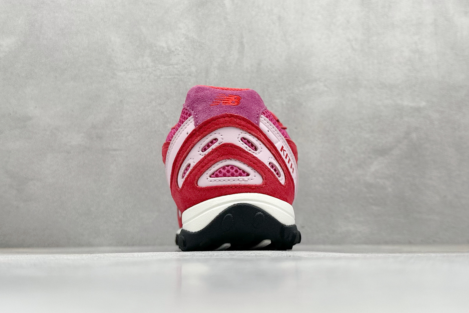 220 New Balance 204L 薄底鞋 薄底皮质鞋带德训miu系 减震耐磨包裹性支撑轻便 低帮 生活休闲鞋 U204LKTH-Chinese UA Cheap High Quatity Brand Clothes Bags handbags Sneakers wholesale wholesaler seller from China Factory suppliers Fashion Clothing Shoes best Quality Beautiful Price 220 New Balance 204L 薄底鞋 薄底皮质鞋带德训miu系 减震耐磨包裹性支撑轻便 低帮 生活休闲鞋 U204LKTH