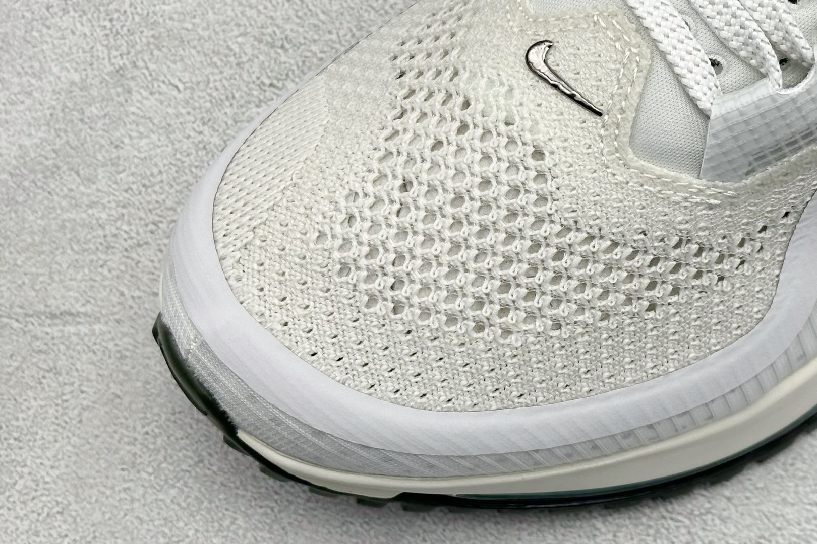 Nike Pegasus Premium 减震防滑耐磨透气 低帮跑步鞋 IH2288-001