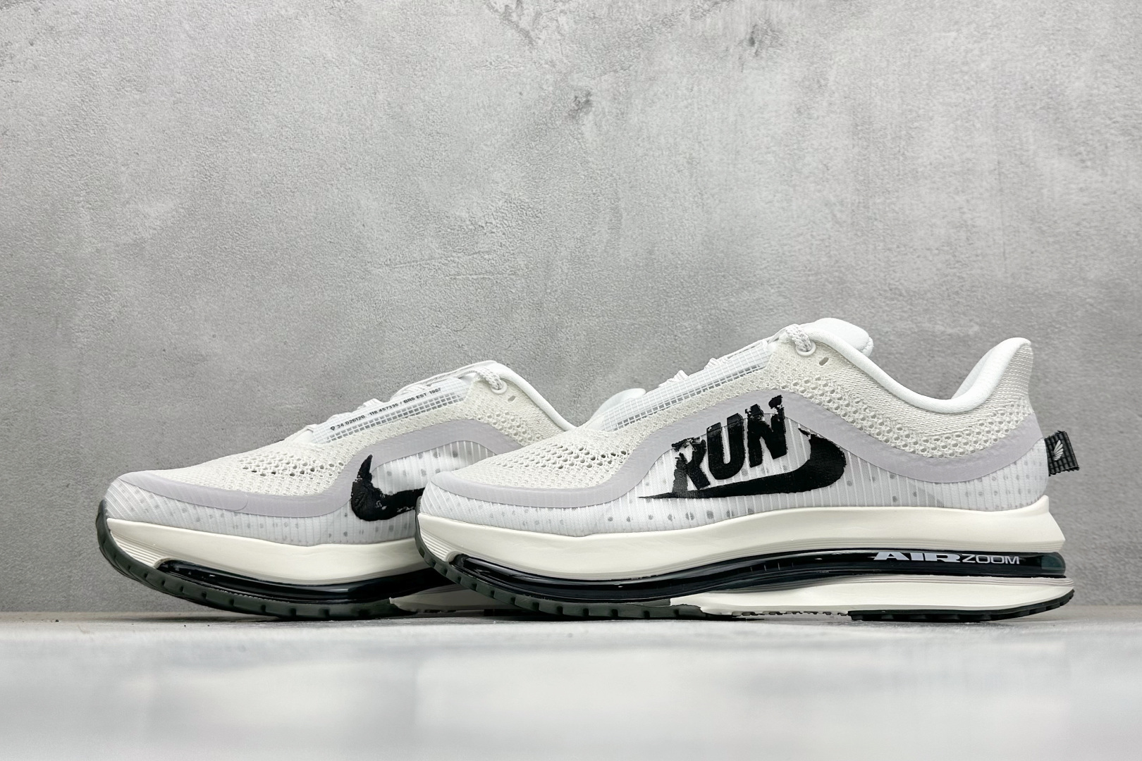 Nike Pegasus Premium 减震防滑耐磨透气 低帮跑步鞋 IH2288-001