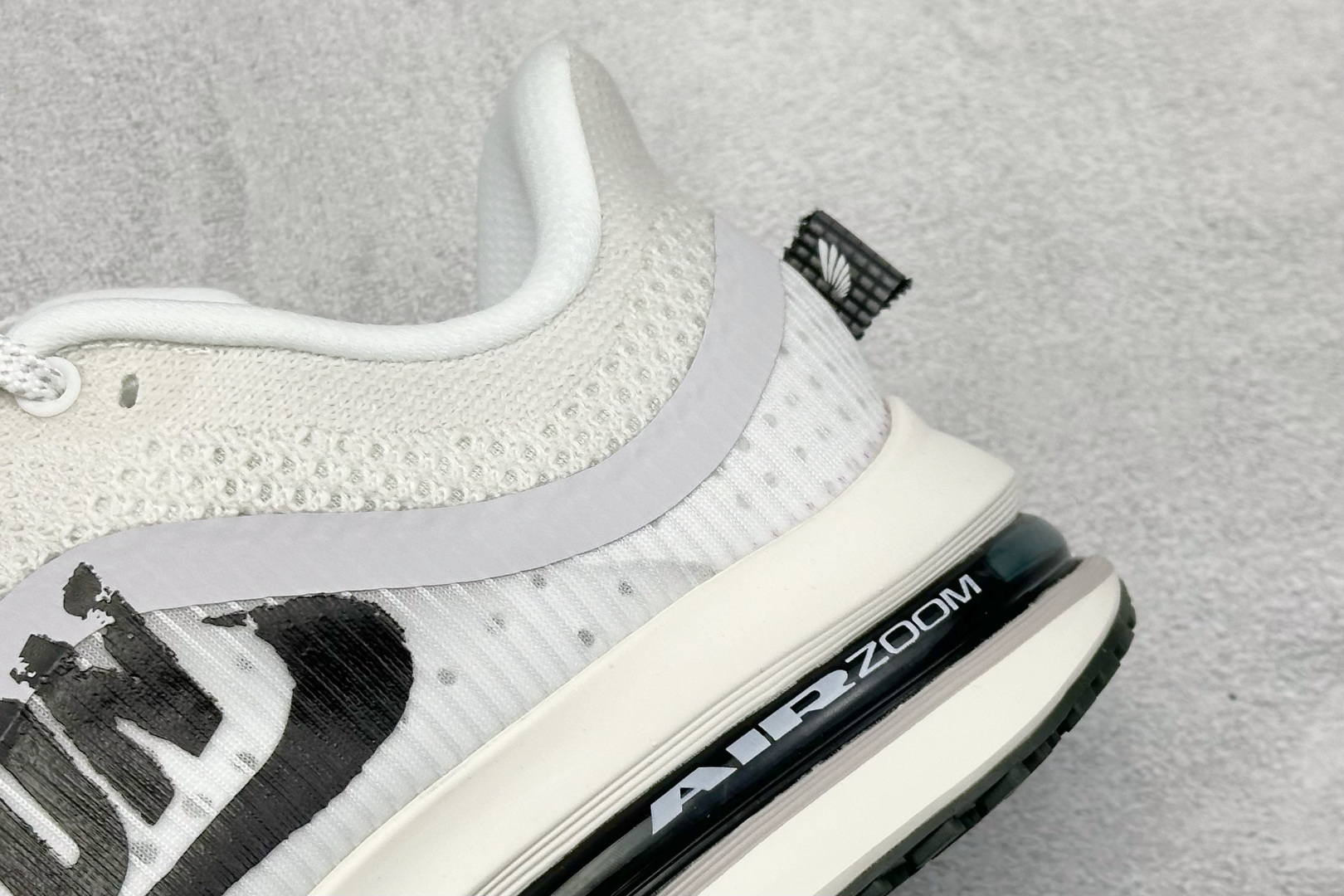 Nike Pegasus Premium 减震防滑耐磨透气 低帮跑步鞋 IH2288-001