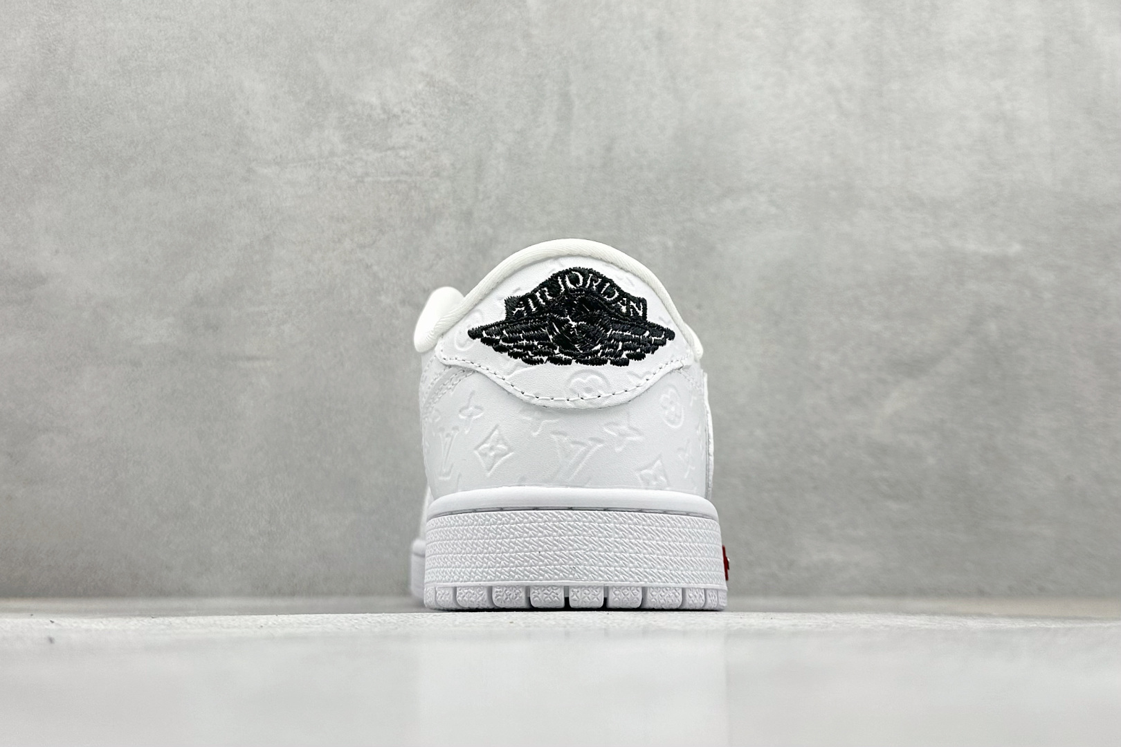 Travis Scott x Nike Air Jordan 1 Low x Louis Vuitton Air Jordan 1 Low 反转纯白满印满天星倒钩 XS2025-076