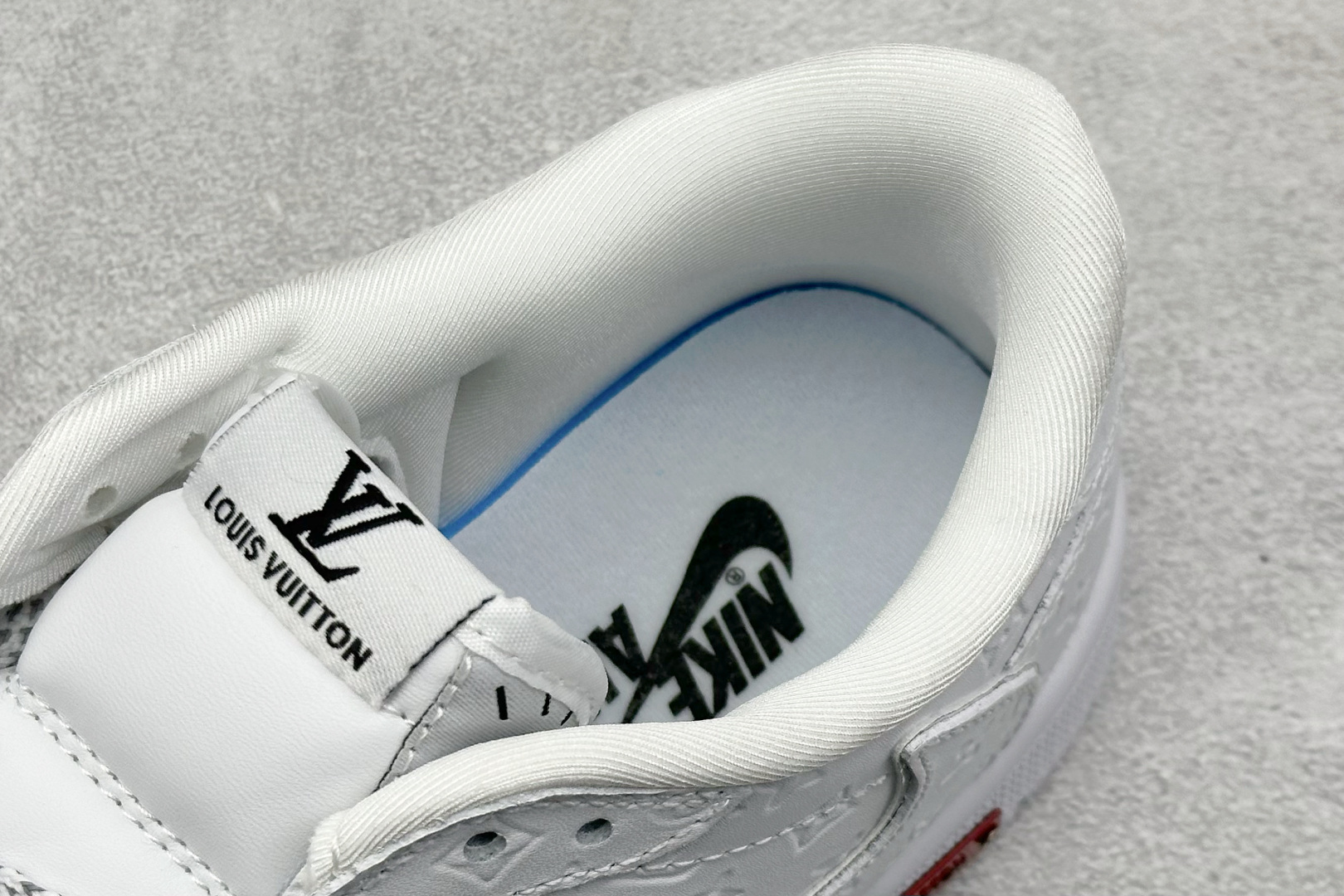 Travis Scott x Nike Air Jordan 1 Low x Louis Vuitton Air Jordan 1 Low 反转纯白满印满天星倒钩 XS2025-076