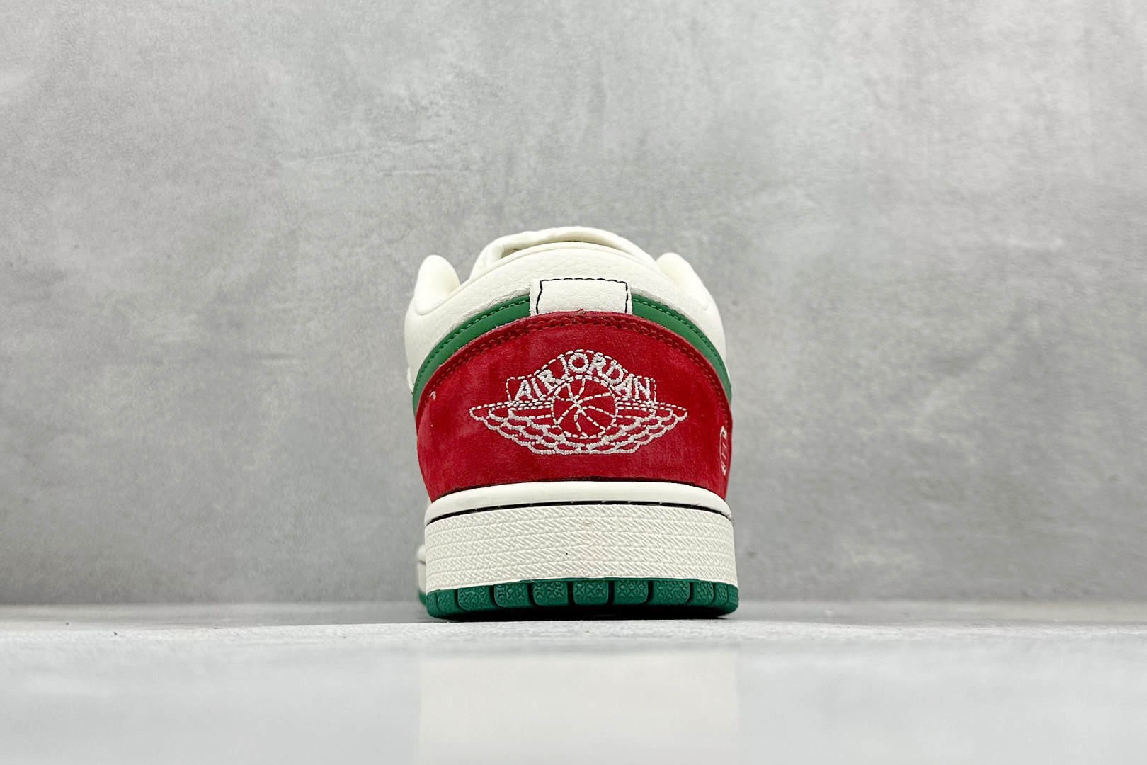 Travis Scott x Fragment Design x Air Jordan 1 Low SP 乔1古驰联名 低帮文化休闲板鞋 LD2025-003