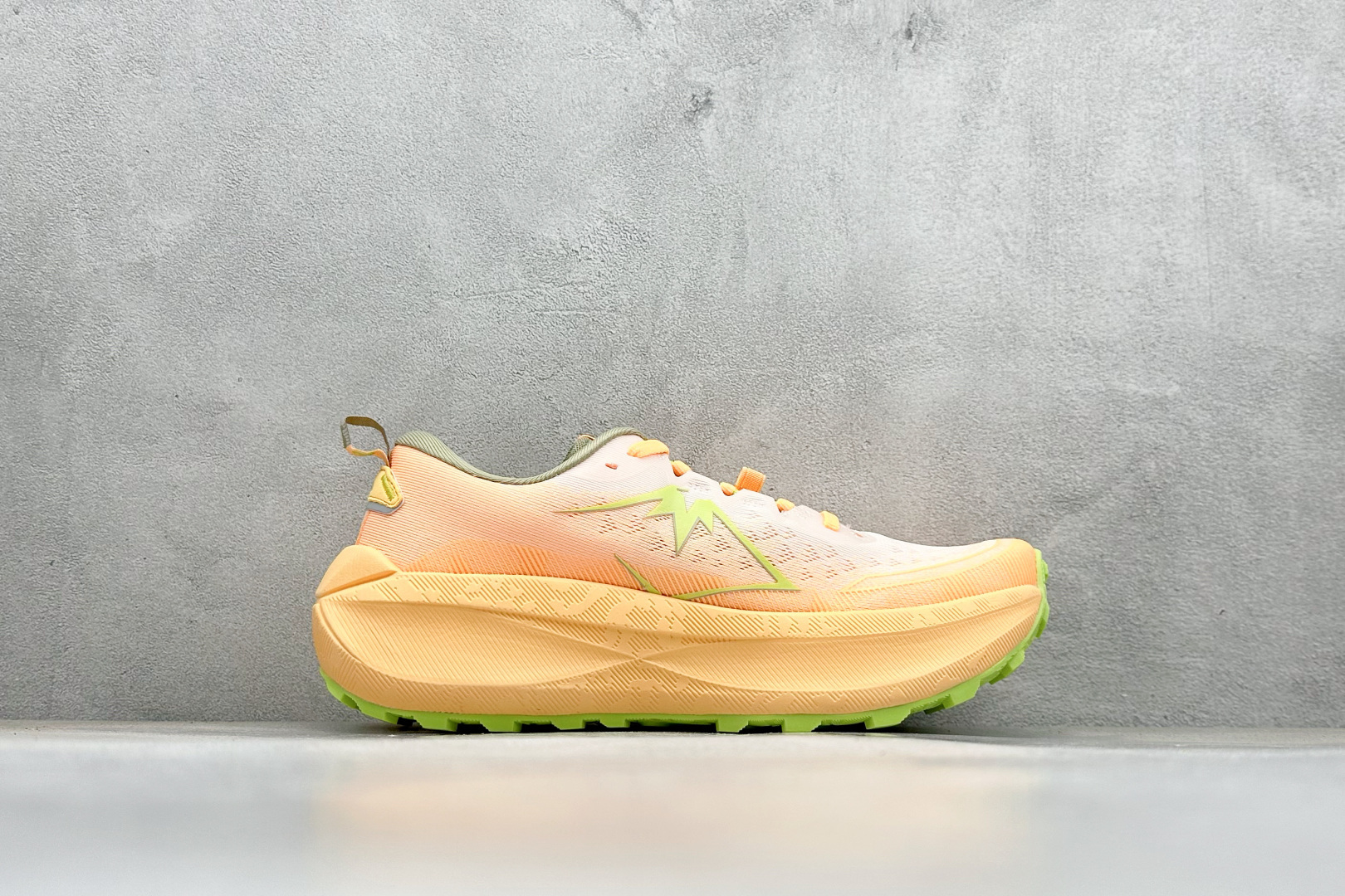 200 Asics Trabuco 4 亚瑟士运动休闲透气专业跑鞋 1011B976-101