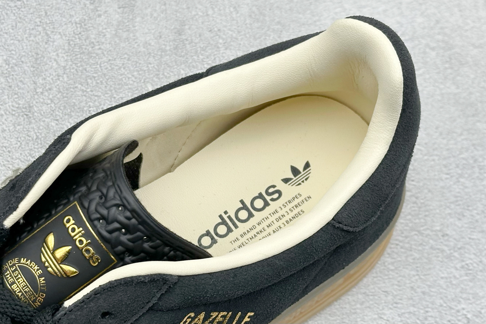 190 Adidas Originals Gazelle Indoor三叶草复古休闲防滑耐磨低帮板鞋 JS1412
