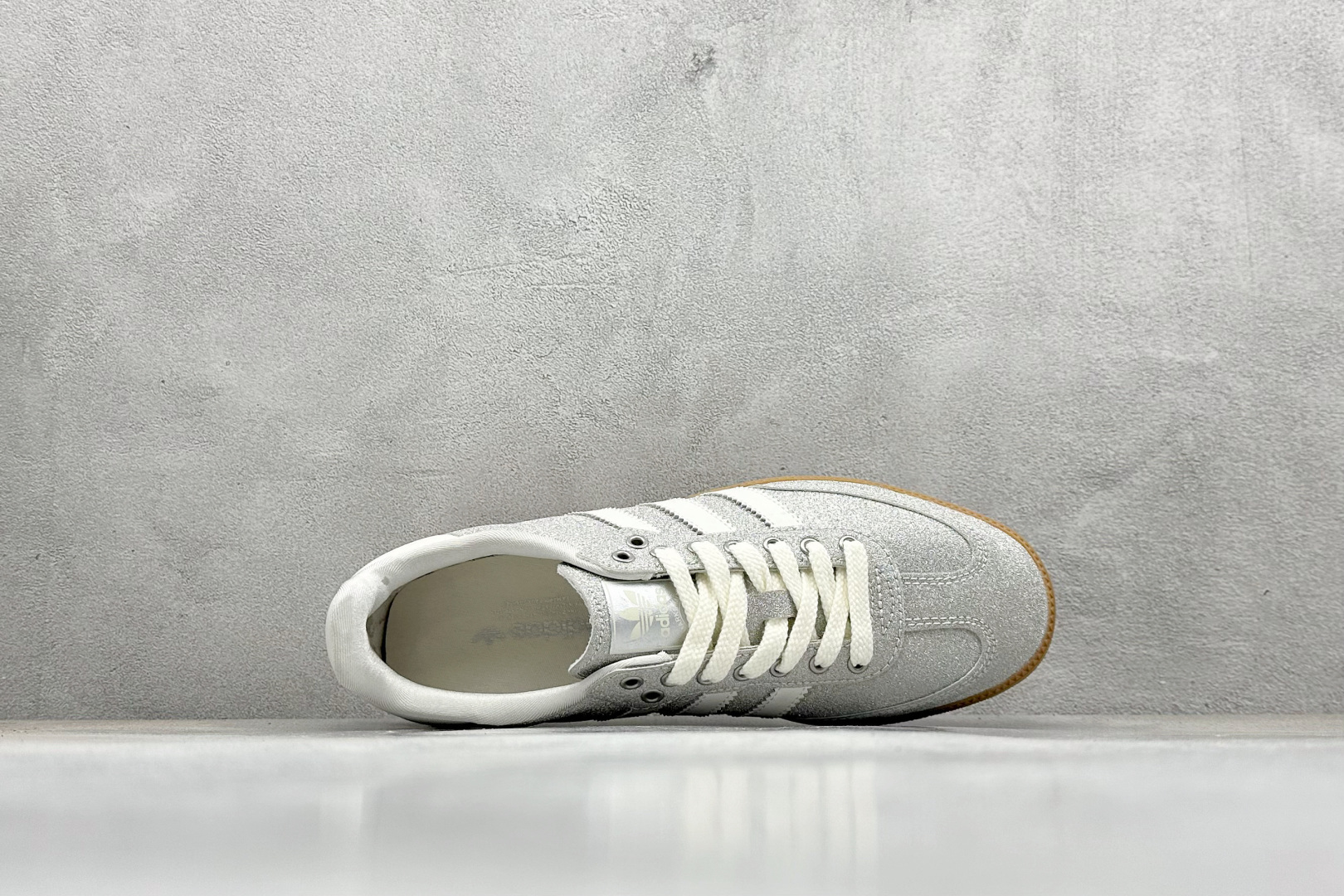 160 Adidas Originals Samba 阿迪达斯三叶草 桑巴舞系列绅士德训足球风百搭低帮休闲运动板鞋 KI6264