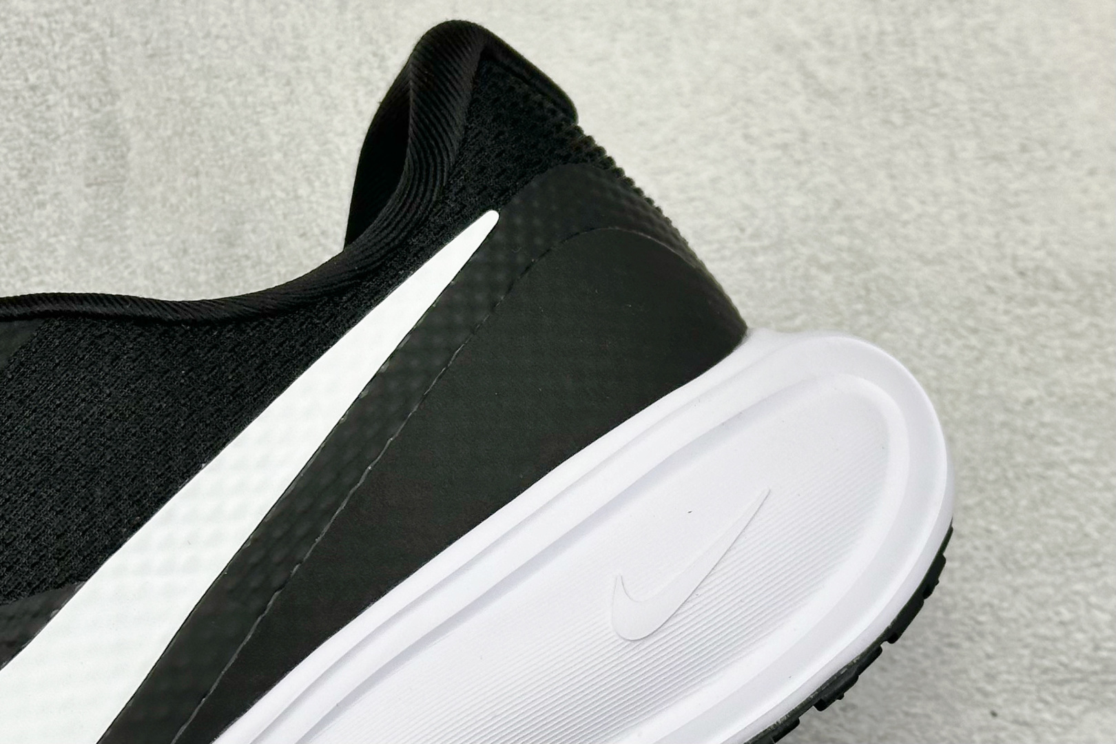 Nike Revolution 8 耐克轻便跑步鞋网面透气休闲鞋 HJ9198-003