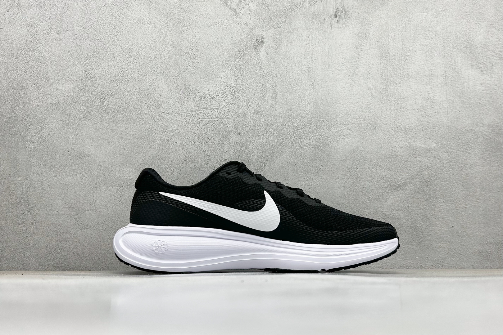 Nike Revolution 8 耐克轻便跑步鞋网面透气休闲鞋 HJ9198-003