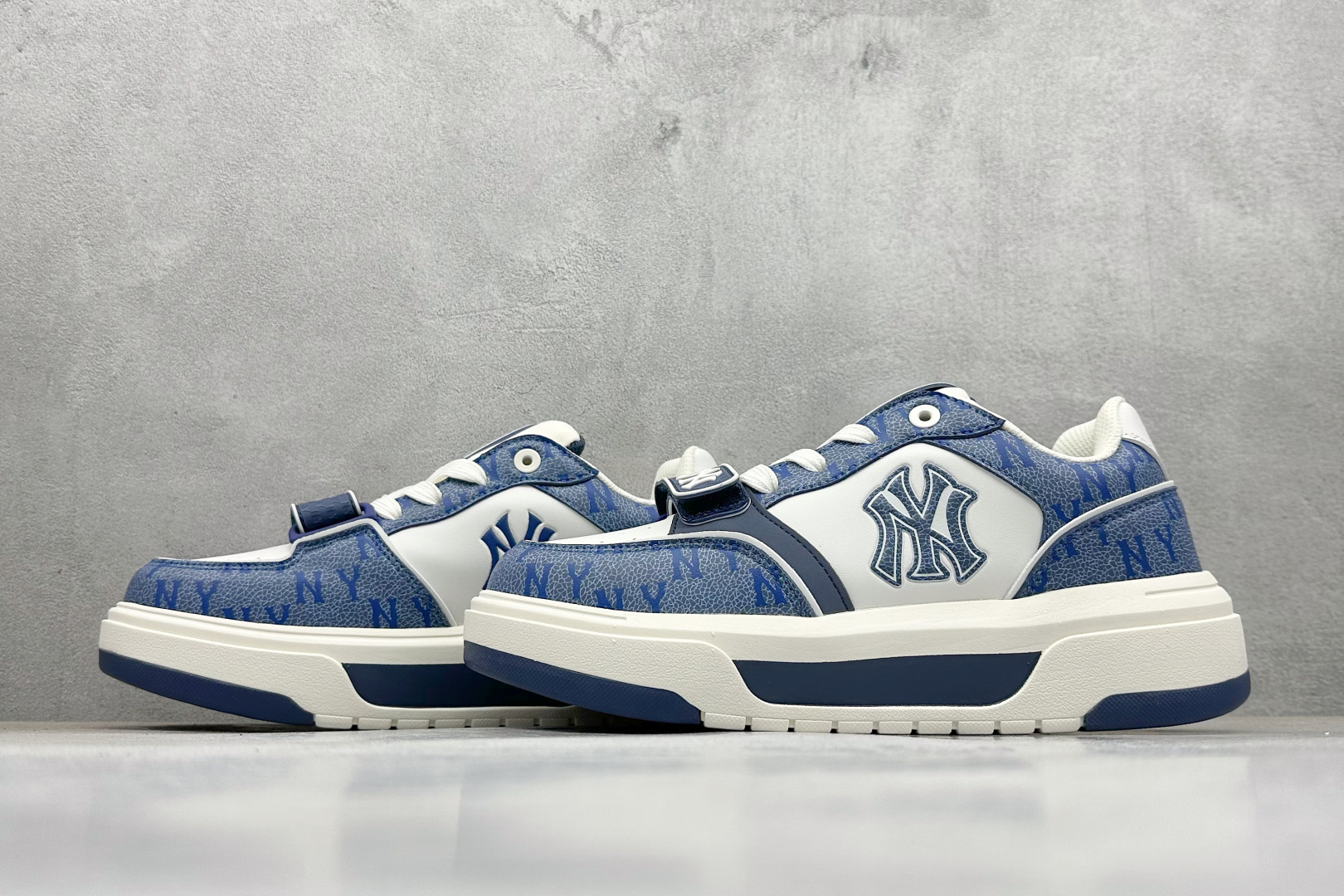 180 NY平台订单 MLB Chunky Liner 学长鞋系列低帮老爹风轻量增高厚底百搭休闲运动慢跑鞋 3ASXP025N