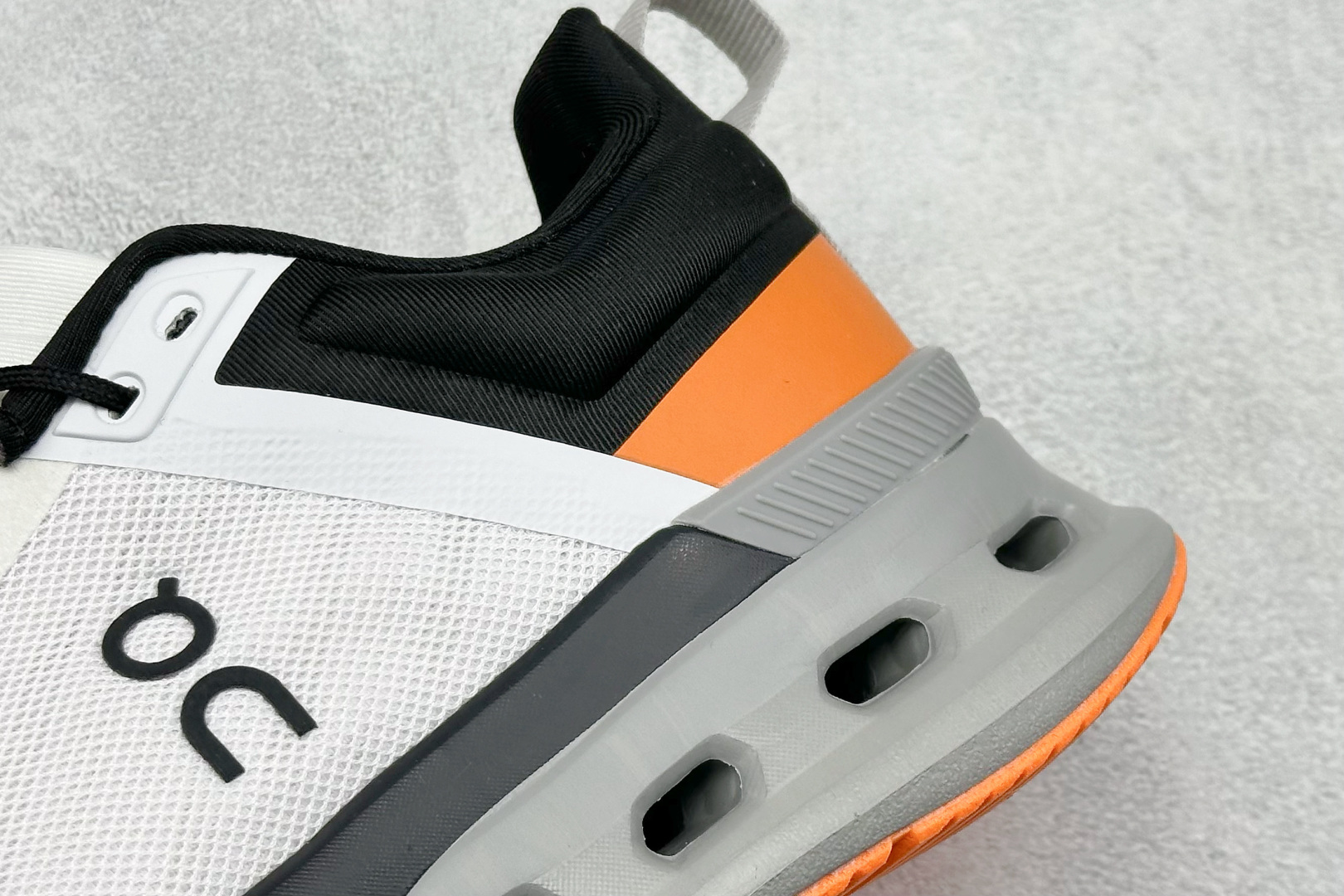 180 XD版On Cloudzone X昂跑舒适百搭防滑耐磨 低帮休闲跑步鞋 3ME3041-Chinese UA Cheap High Quatity Brand Clothes Bags handbags Sneakers wholesale wholesaler seller from China Factory suppliers Fashion Clothing Shoes best Quality Beautiful Price 180 XD版On Cloudzone X昂跑舒适百搭防滑耐磨 低帮休闲跑步鞋 3ME3041