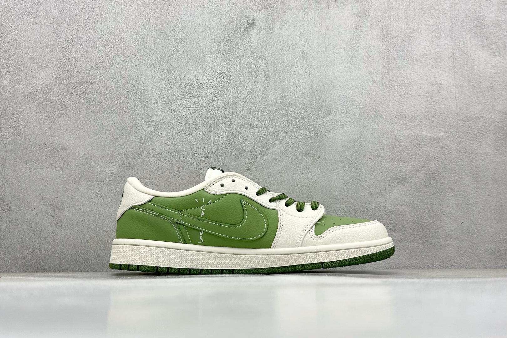 XC版Travis Scott x Nike Air Jordan 1 Low x GUCCI Air Jordan 1 Low 反转白绿小勾倒钩 XS2025-028-High Quatity Cheap Brand wholesale wholesaler seller Clothes Bags handbags Sneakers Top Fashion Clothing Shoes from China Factory Chinese suppliers best Quality Beautiful Price XC版Travis Scott x Nike Air Jordan 1 Low x GUCCI Air Jordan 1 Low 反转白绿小勾倒钩 XS2025-028