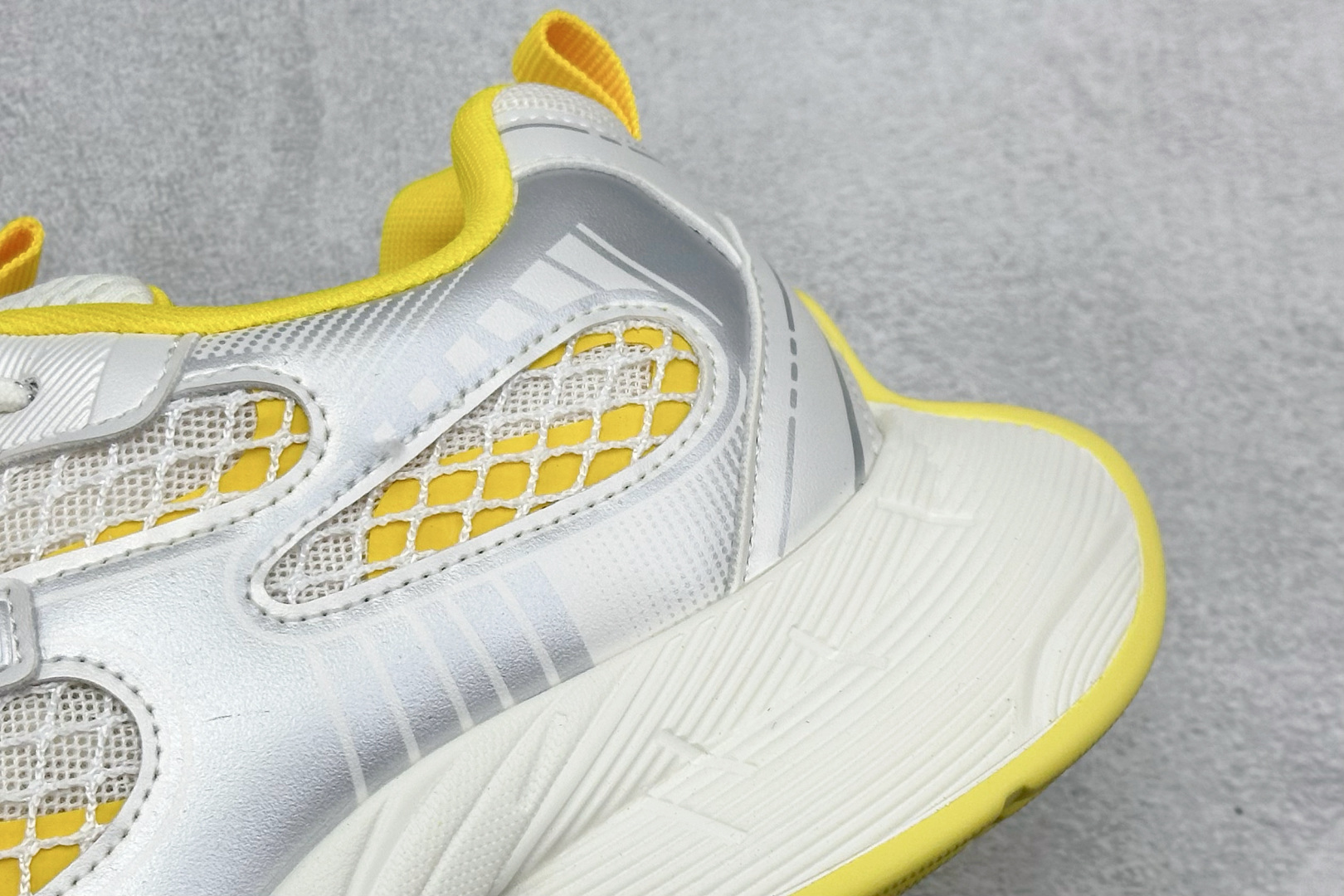 220 GG-CC 林允同款 星河粒子 镂空休闲运动老爹鞋 春日踏青舒适度和少女感GGCC德训鞋界的白月光