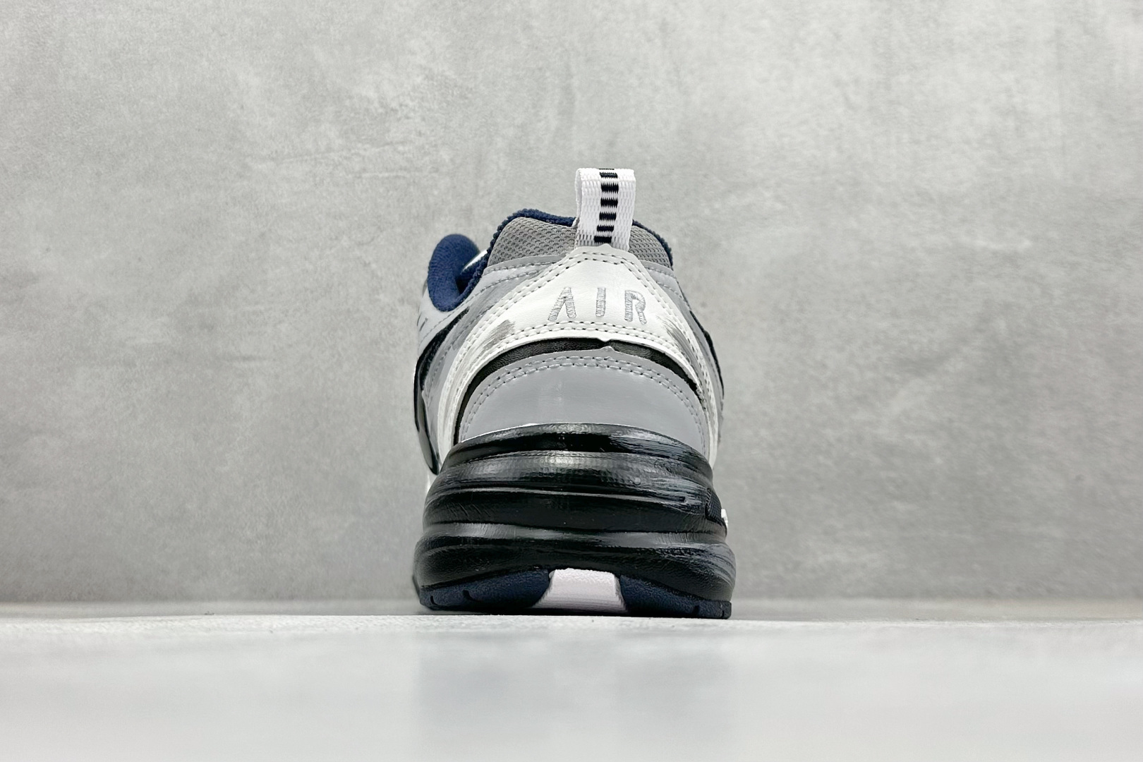 NK Air Monarch IV M2K 涂鸦复古潮流运动舒适老爹鞋 415445-102