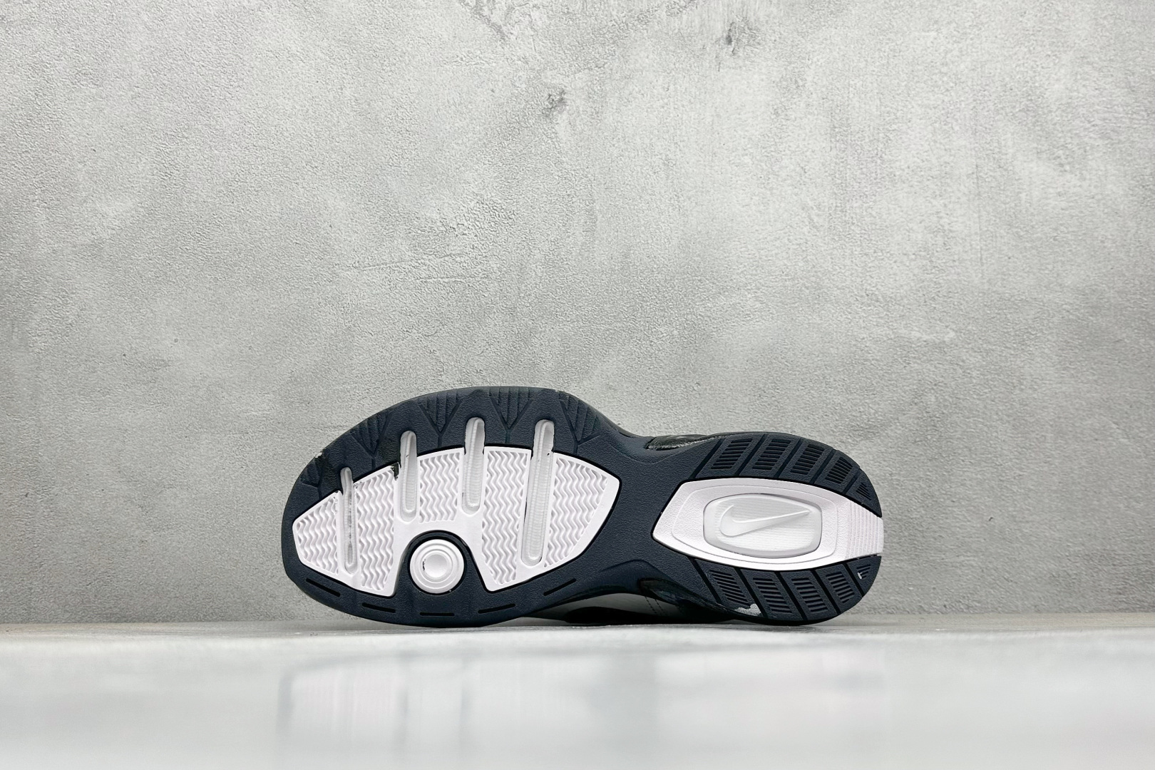 NK Air Monarch IV M2K 涂鸦复古潮流运动舒适老爹鞋 415445-102