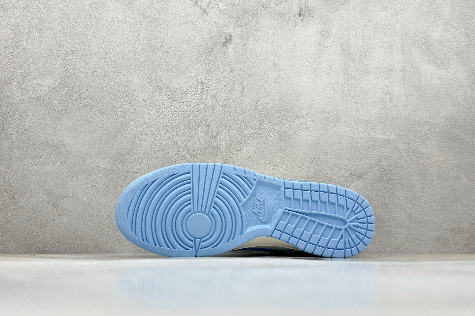 Nike SB Dunk Low LV联名 米白冰蓝印花 周年高端定制 低帮休闲板鞋 JP1628-015