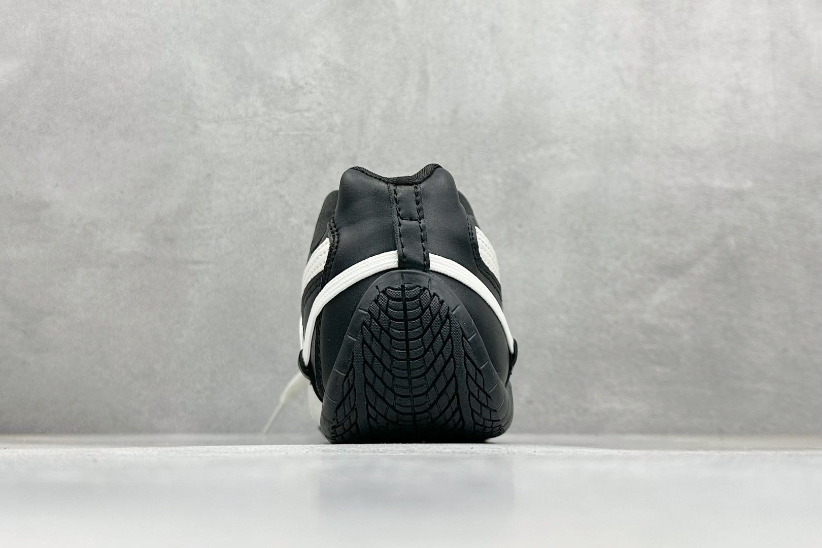 XS版Rose x Puma 彪马 Speedcat 联名款低帮休闲鞋 404391-01