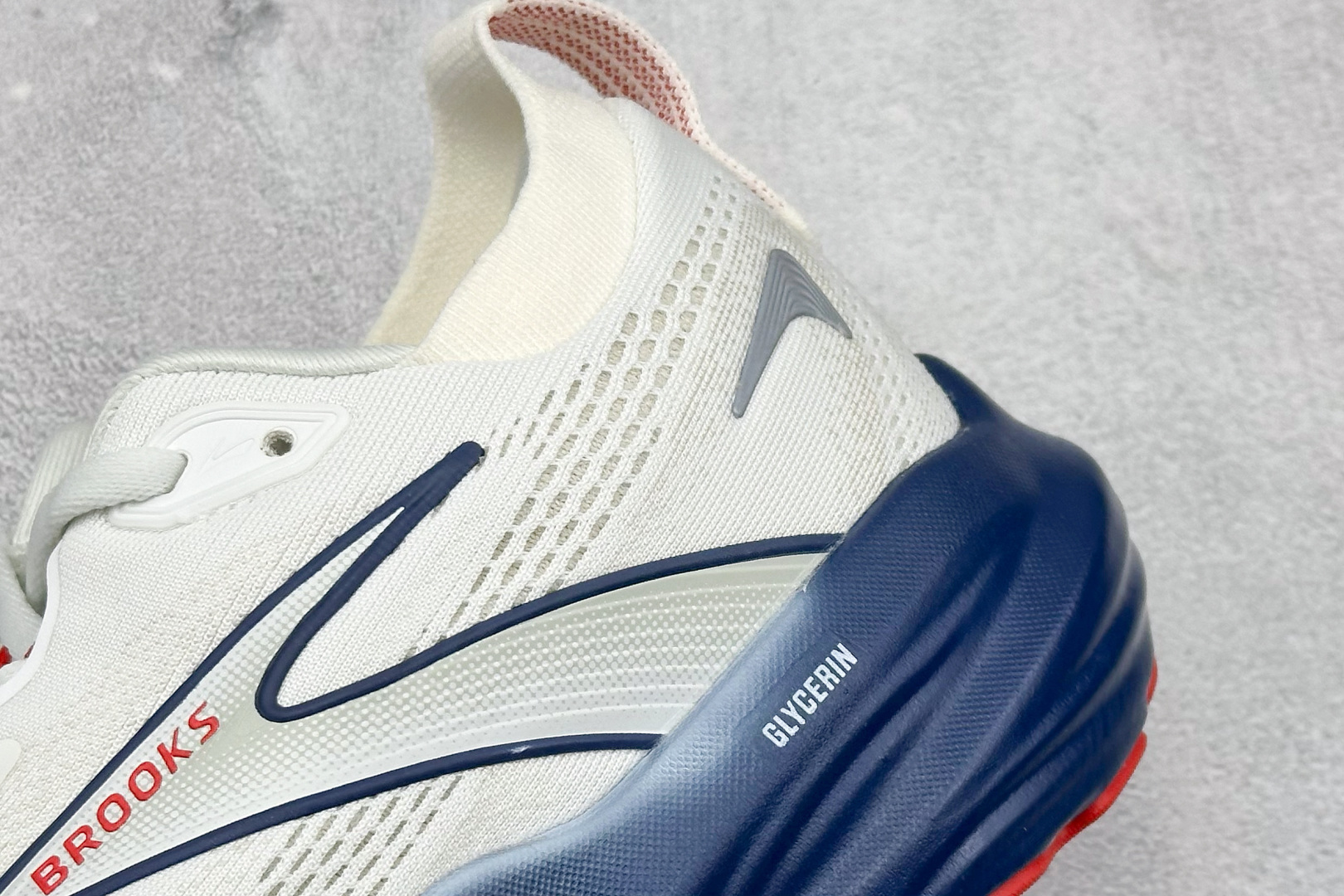 190 Z版Brooks 布鲁克斯 Glycerin 22 超弹轻盈跑步鞋 10445 1D 404