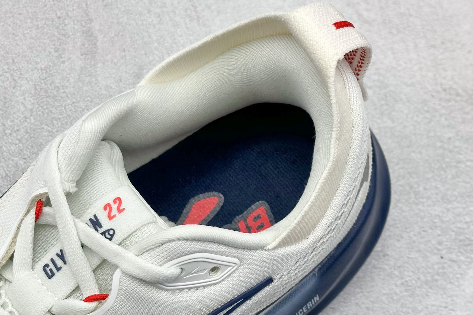 190 Z版Brooks 布鲁克斯 Glycerin 22 超弹轻盈跑步鞋 10445 1D 404