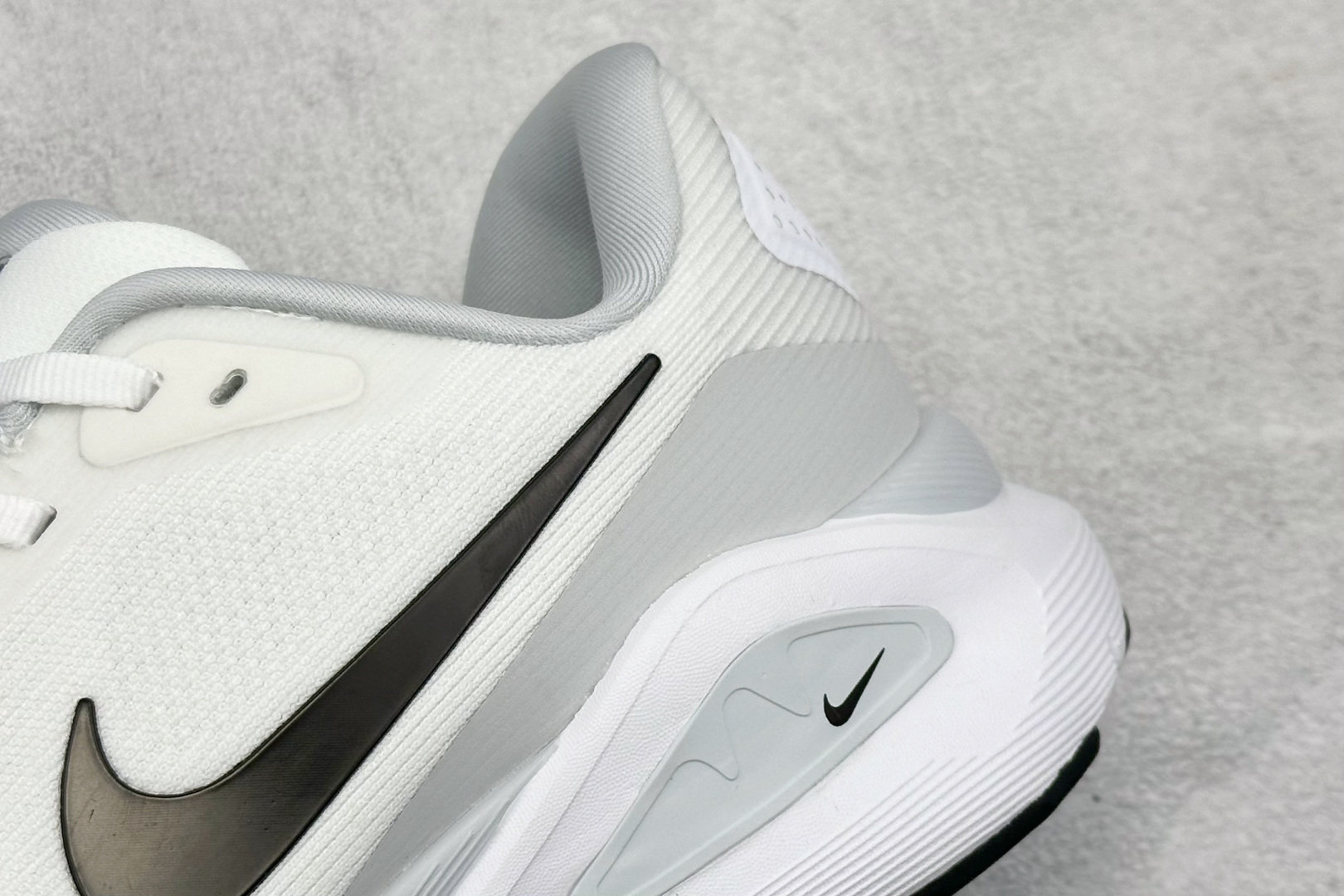 FS版Nike Air Zoom Structure 26 耐克减震防滑舒适跑鞋 HJ1102-100-High Quatity Cheap Brand wholesale wholesaler seller Clothes Bags handbags Sneakers Top Fashion Clothing Shoes from China Factory Chinese suppliers best Quality Beautiful Price FS版Nike Air Zoom Structure 26 耐克减震防滑舒适跑鞋 HJ1102-100