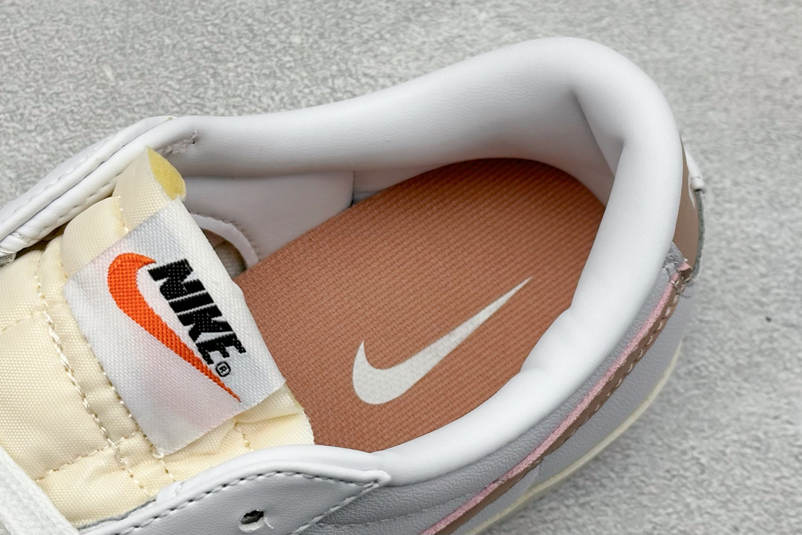 PG版Nike Blazer low 77 低帮休闲板鞋 DC4769-109