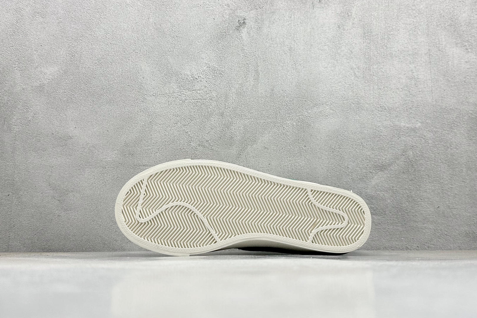 PG版Nike Blazer low 77 低帮休闲板鞋 DO9777-001