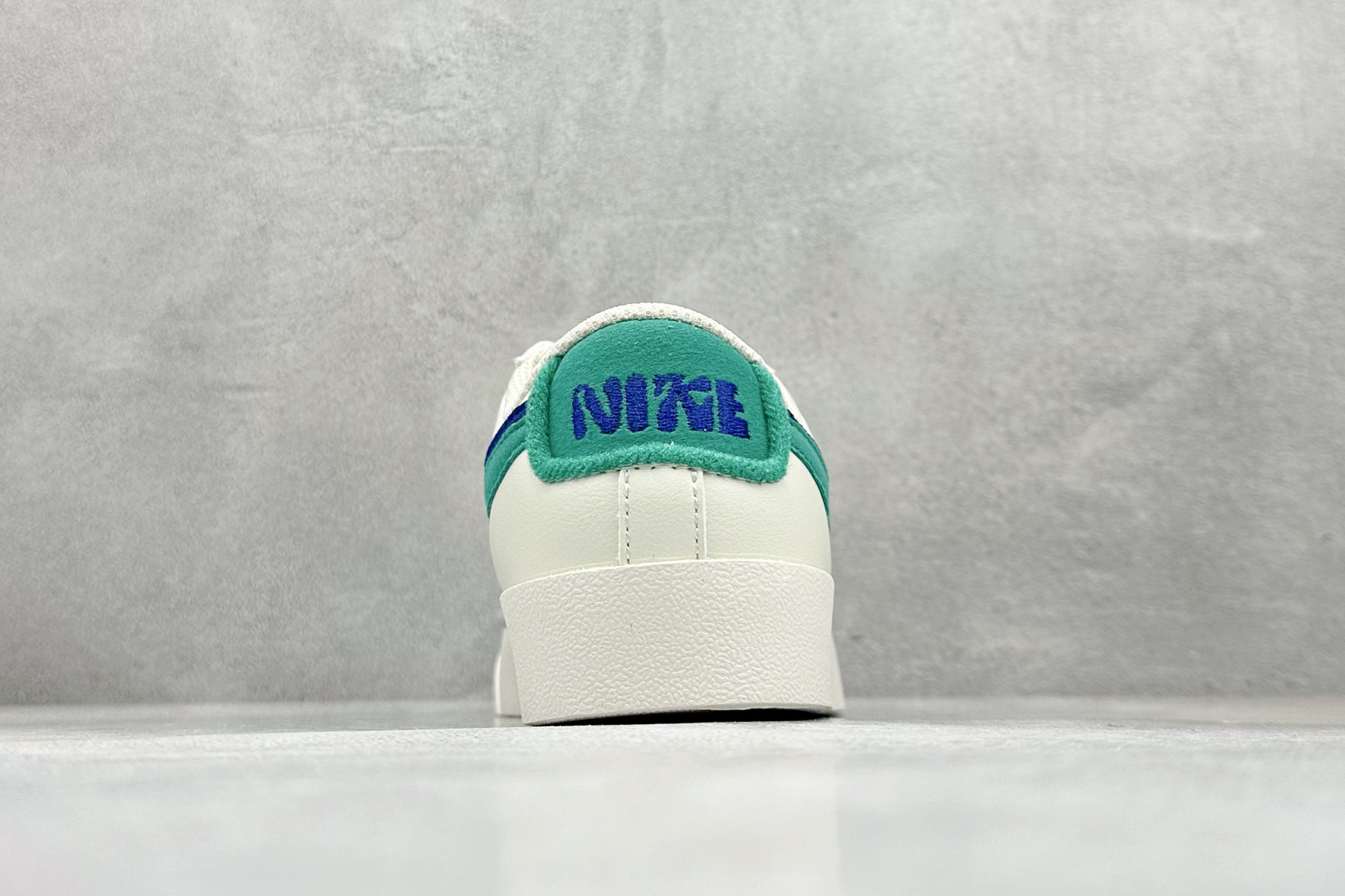 PG版Nike Blazer low 77 低帮休闲板鞋 DO9777-001