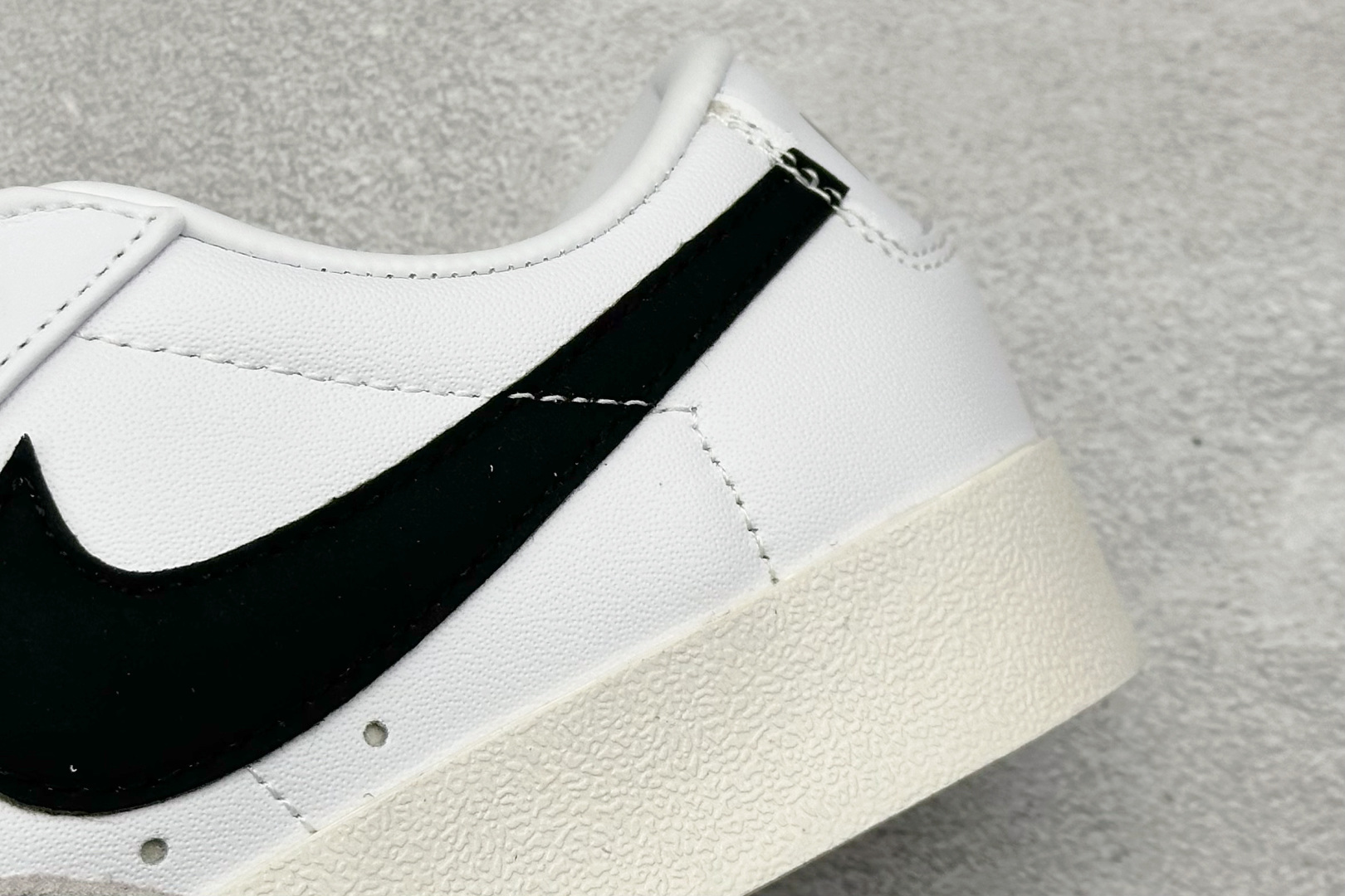 PG版Nike Blazer low 77 低帮休闲板鞋 DA6364-101