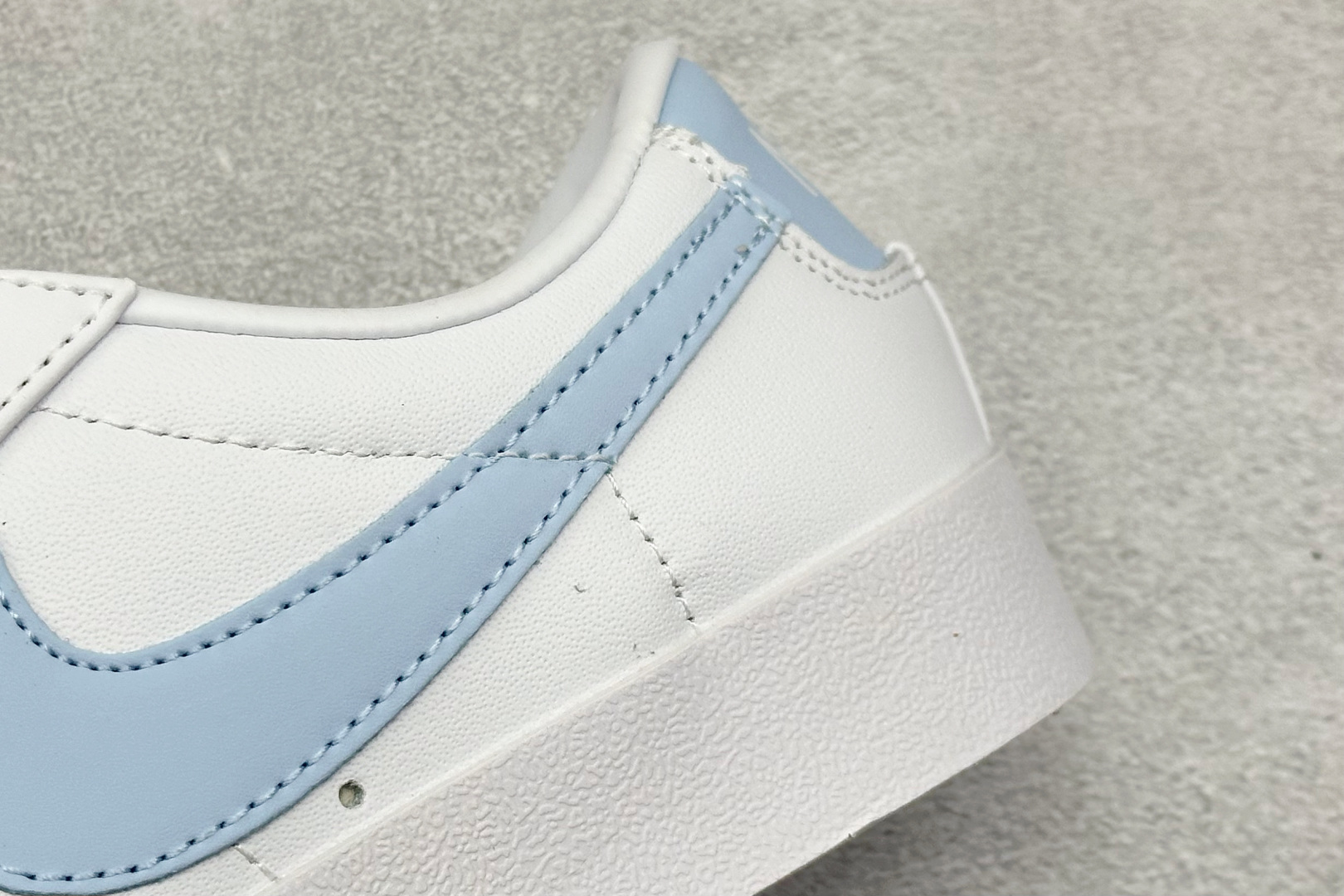 PG版Nike Blazer low 77 低帮休闲板鞋 DC4769-103