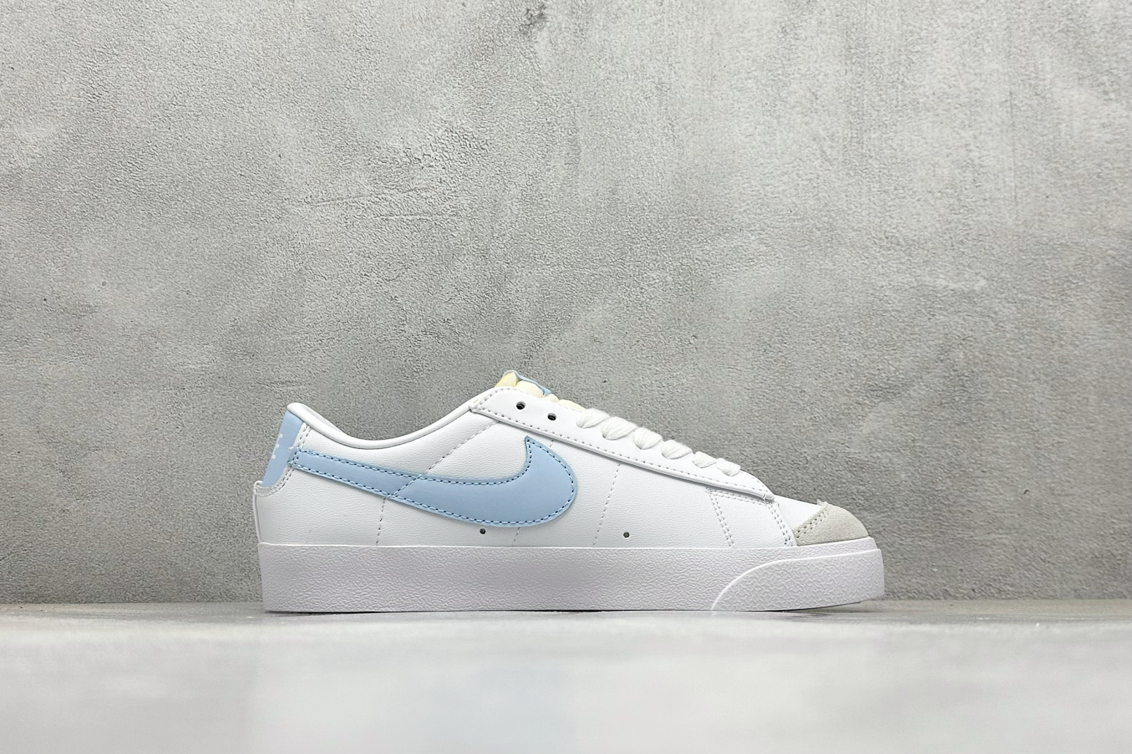PG版Nike Blazer low 77 低帮休闲板鞋 DC4769-103