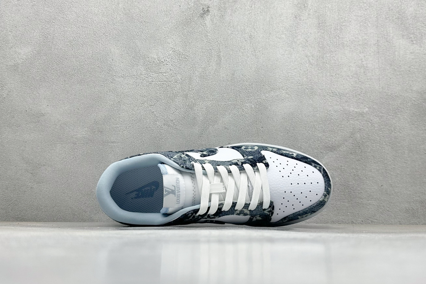 SC版Nike SB Dunk Low LV联名 扎染牛仔 周年高端定制 低帮休闲板鞋 SC0601-475