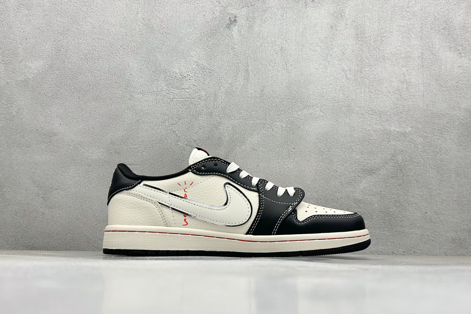 XC版Travis Scott x Fragment Design x Jordan Air Jordan 1 Low SP “黑泼墨拉布布” DZ5899-019