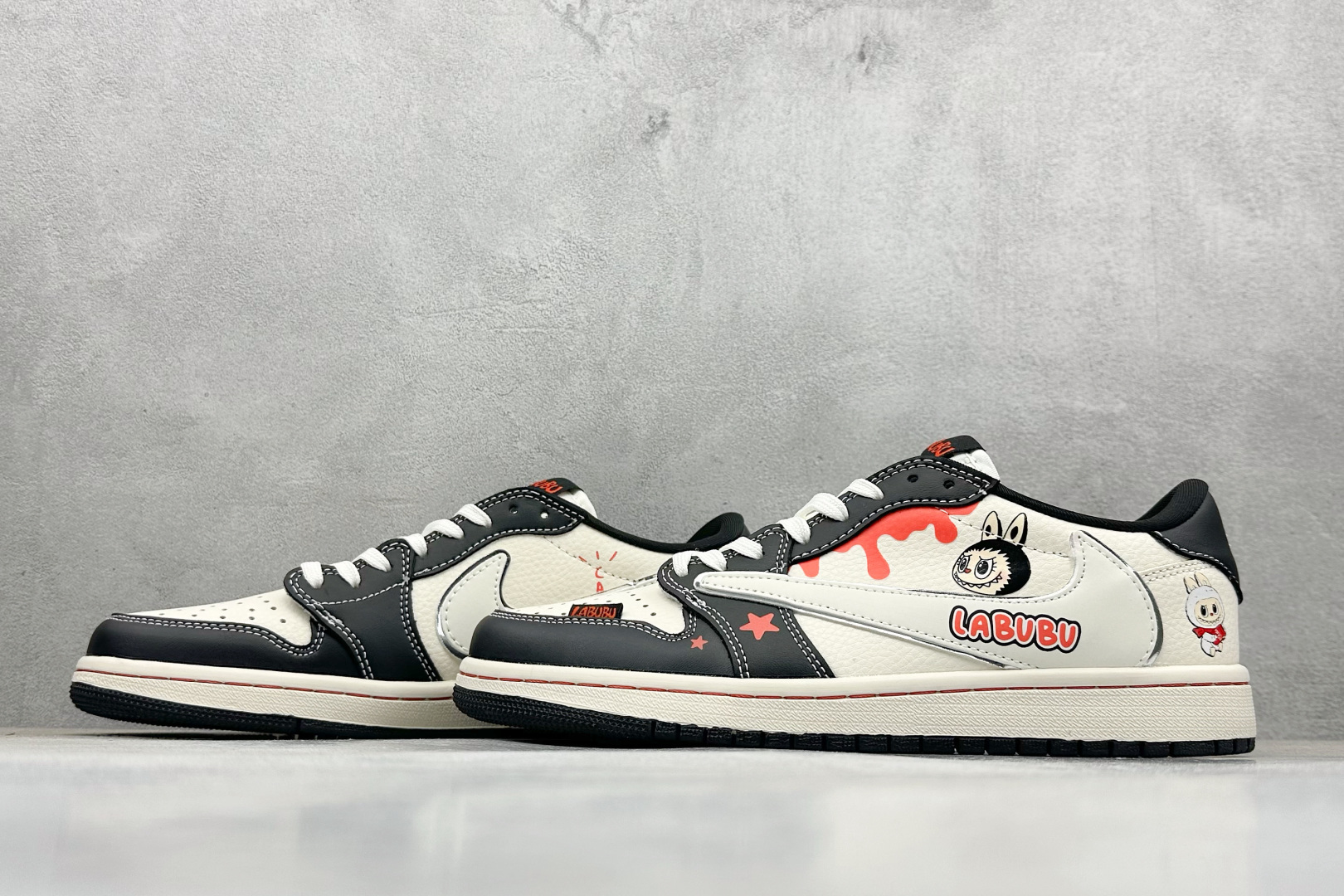XC版Travis Scott x Fragment Design x Jordan Air Jordan 1 Low SP “黑泼墨拉布布” DZ5899-019