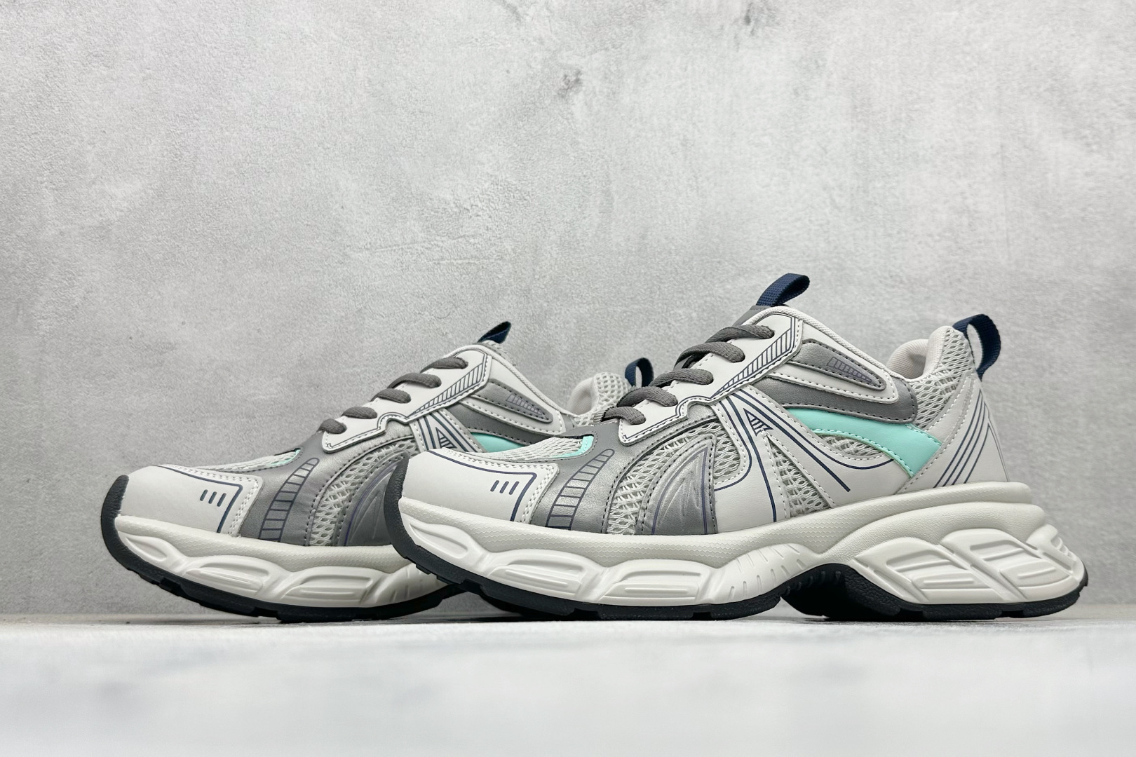 200 GG-CC Chunky Low 时尚休闲运动老爹鞋系列