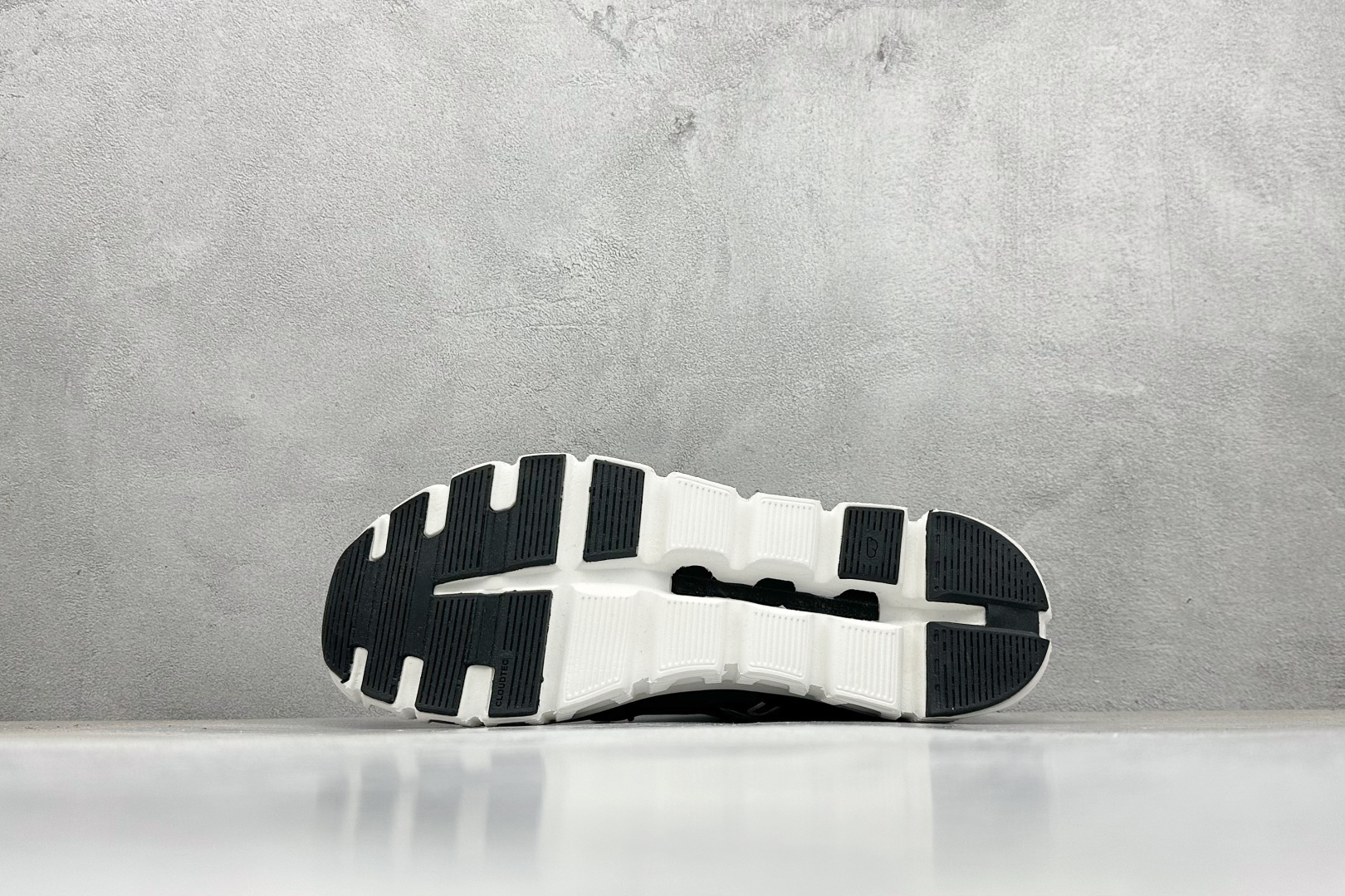 180 YH版ON 昂跑 On Cloud 6 系列 网面透气运动鞋跑步鞋 3MF1003