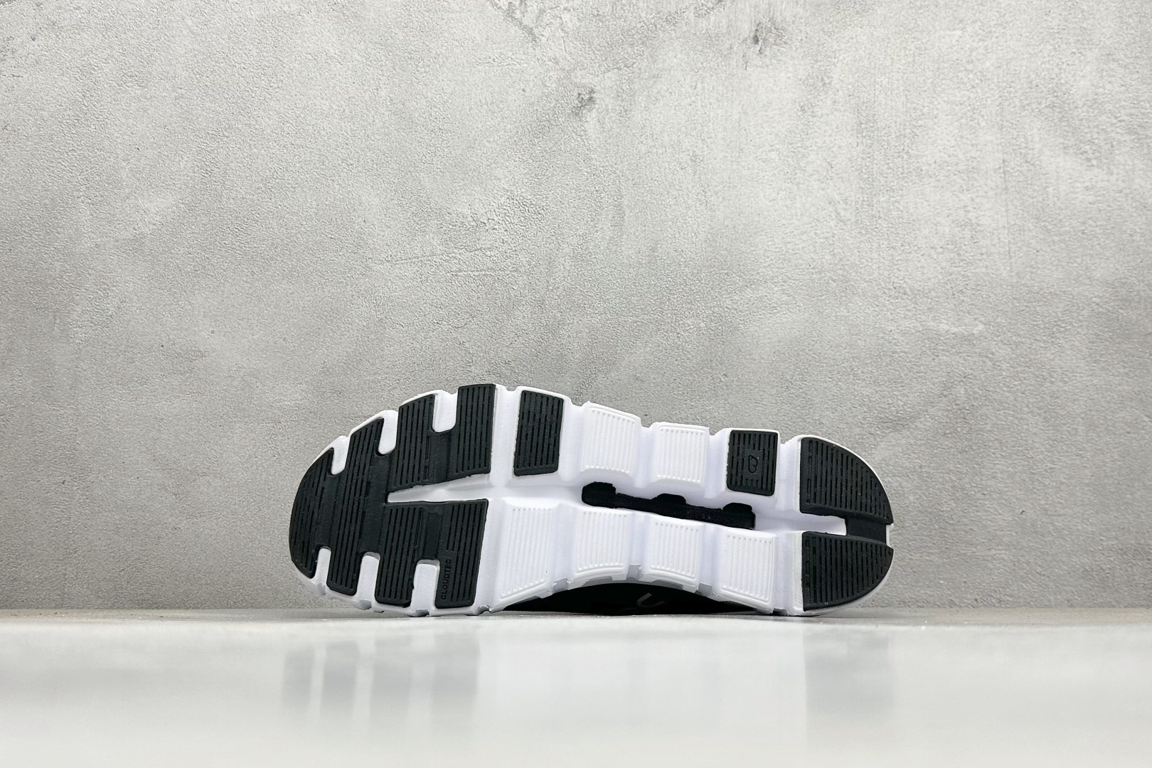 180 YH版ON 昂跑 On Cloud 6 系列 网面透气运动鞋跑步鞋 3MF1068