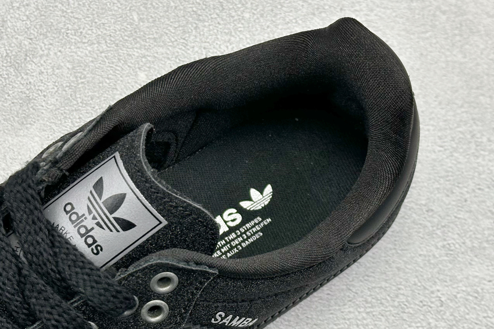 150 Adidas Originals Samba 阿迪达斯三叶草 桑巴舞系列绅士德训足球风百搭低帮休闲运动板鞋 KI6265