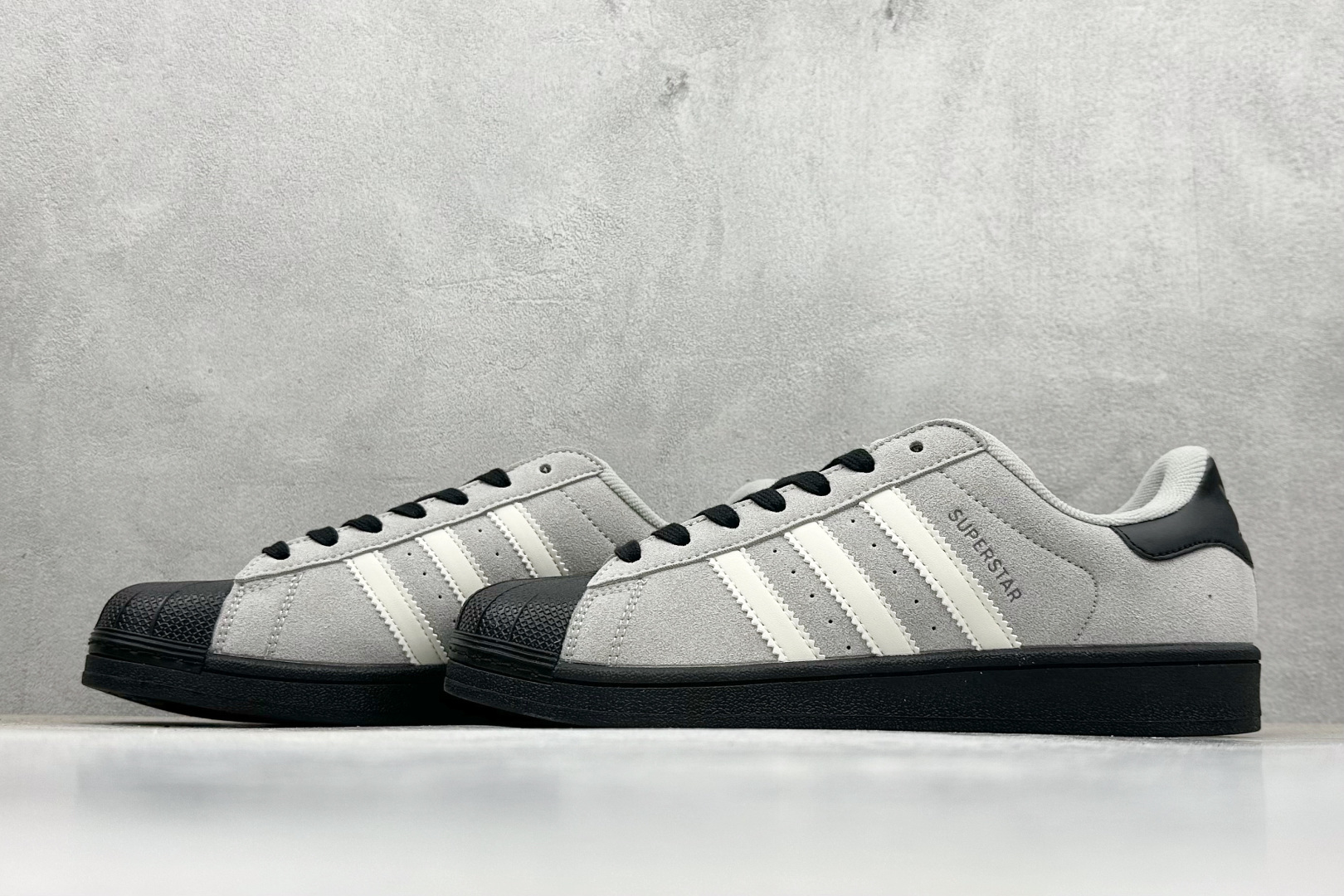 140 Adidas Originals Superstar 贝壳头 JQ3222