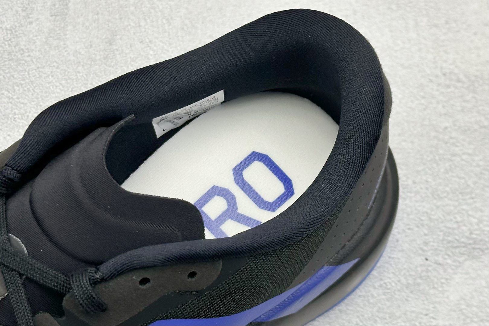 180 RS版 Adidas Adizero Evo SL 阿迪超轻透气缓震跑鞋 JP7148