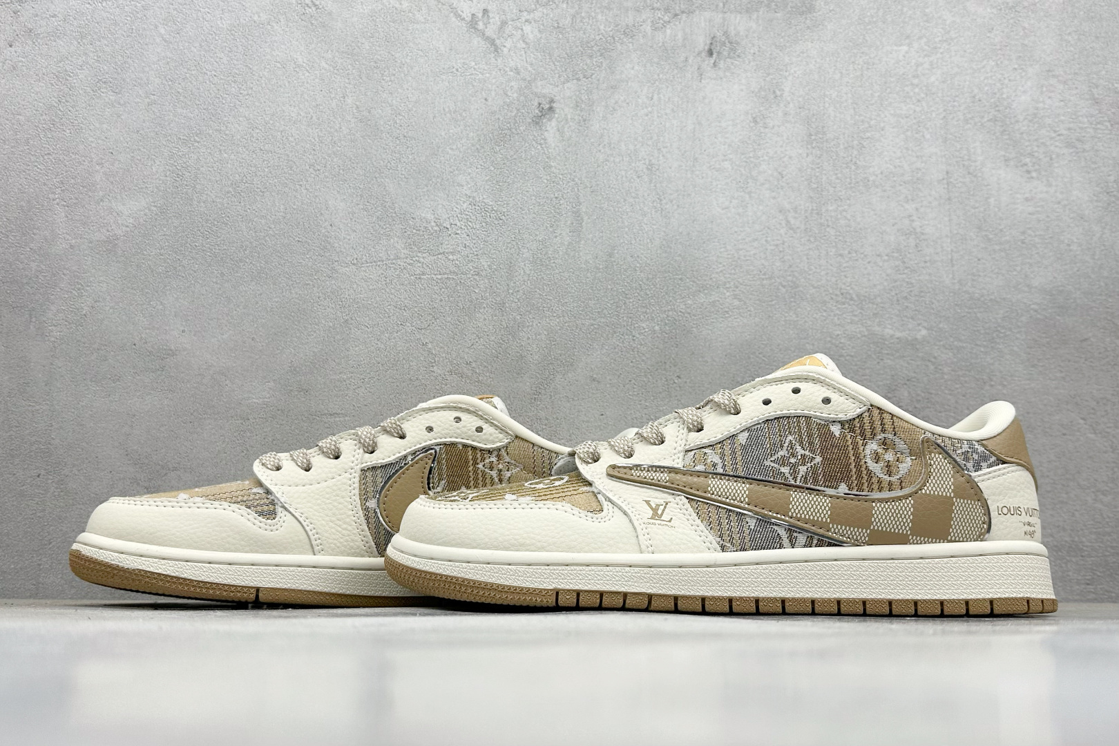 Fragment x Travis Scott LV Air Jordan 1 Low 三方联名倒钩 XS2025-065