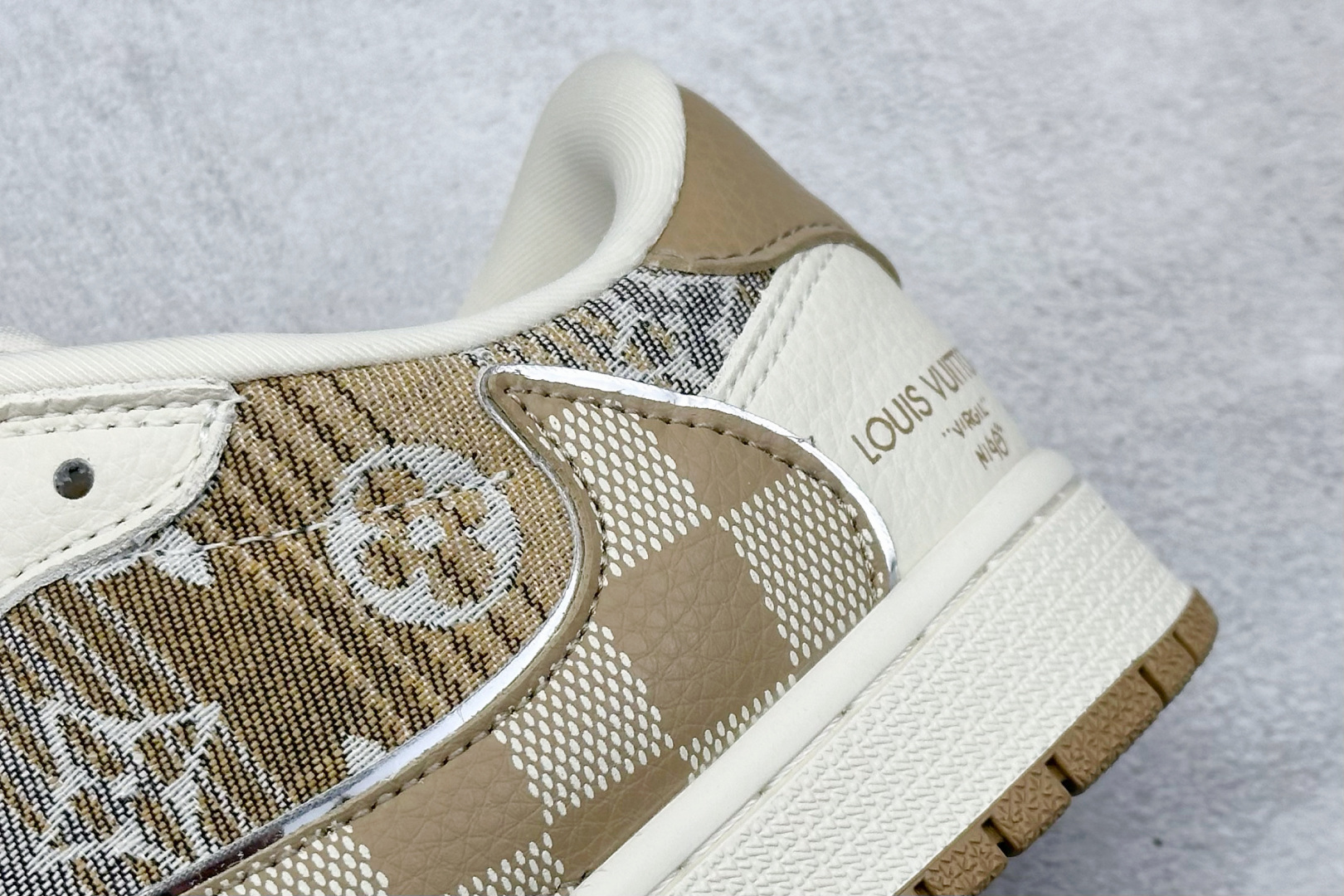 Fragment x Travis Scott LV Air Jordan 1 Low 三方联名倒钩 XS2025-065